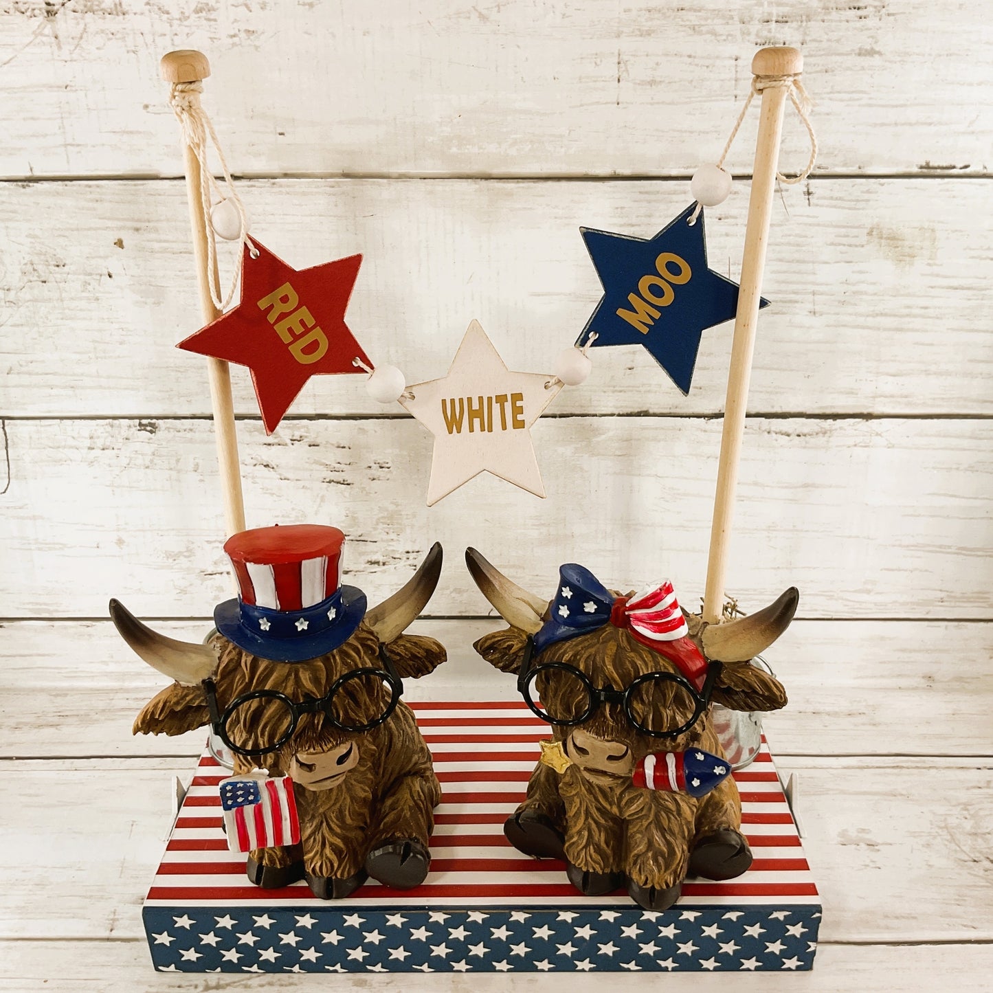 AGD Patriotic Decor - Red White Moo July 4th Highland Cows Banner Stand