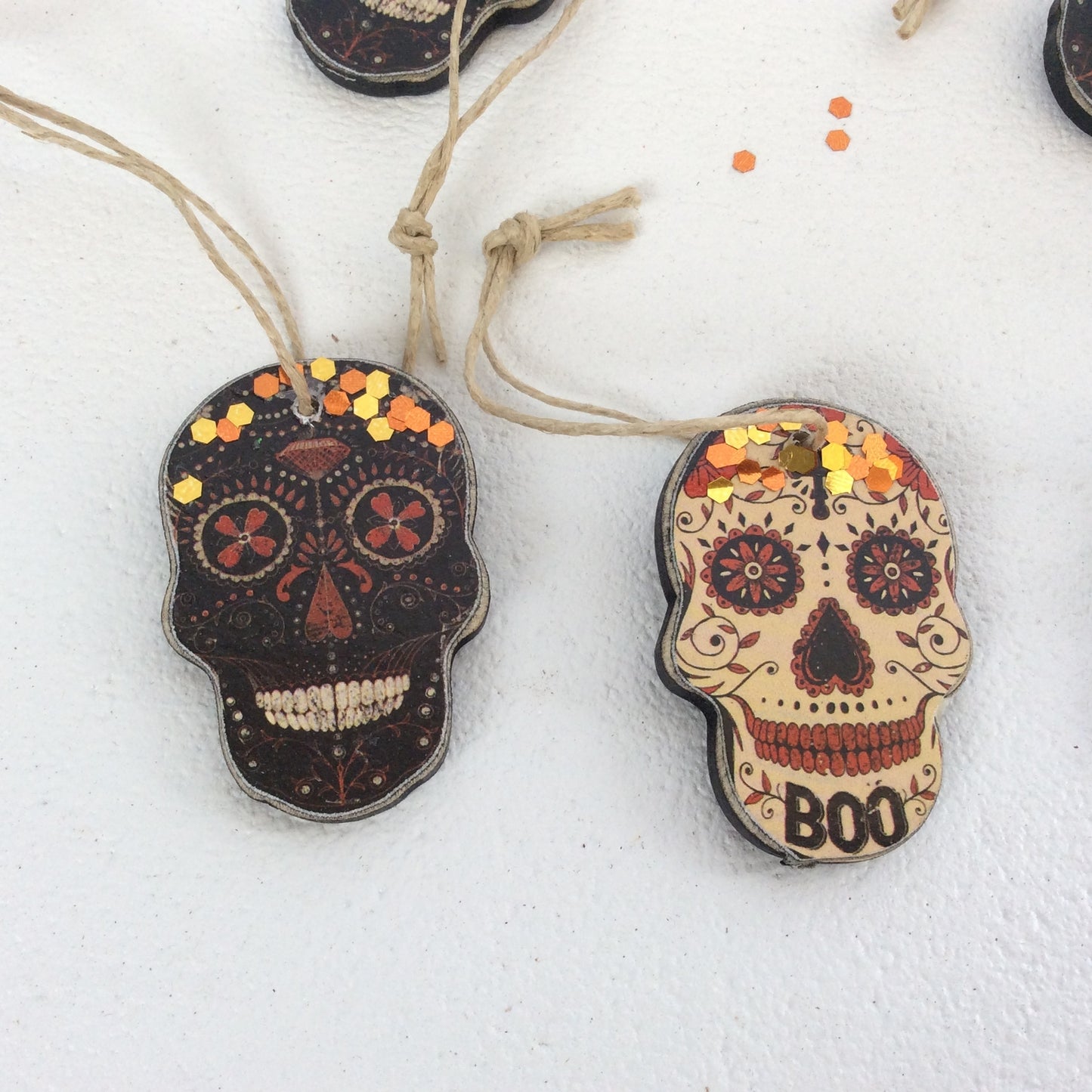 AGD Halloween Decor - Wood Icon Die Cut Skull Ornaments 11pc