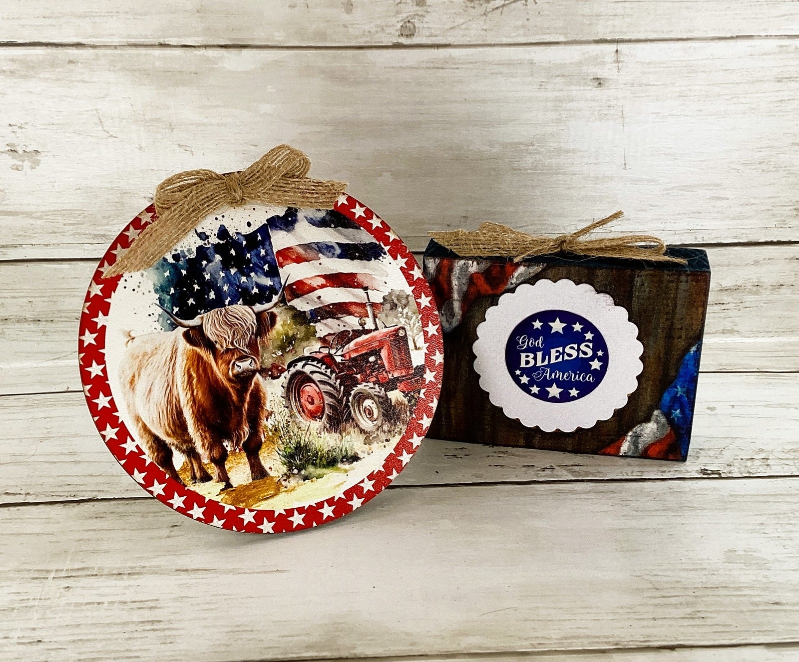 AGD Patriotic Decor - July 4th Highland Cow Farm Tractor Signs 2pc Set