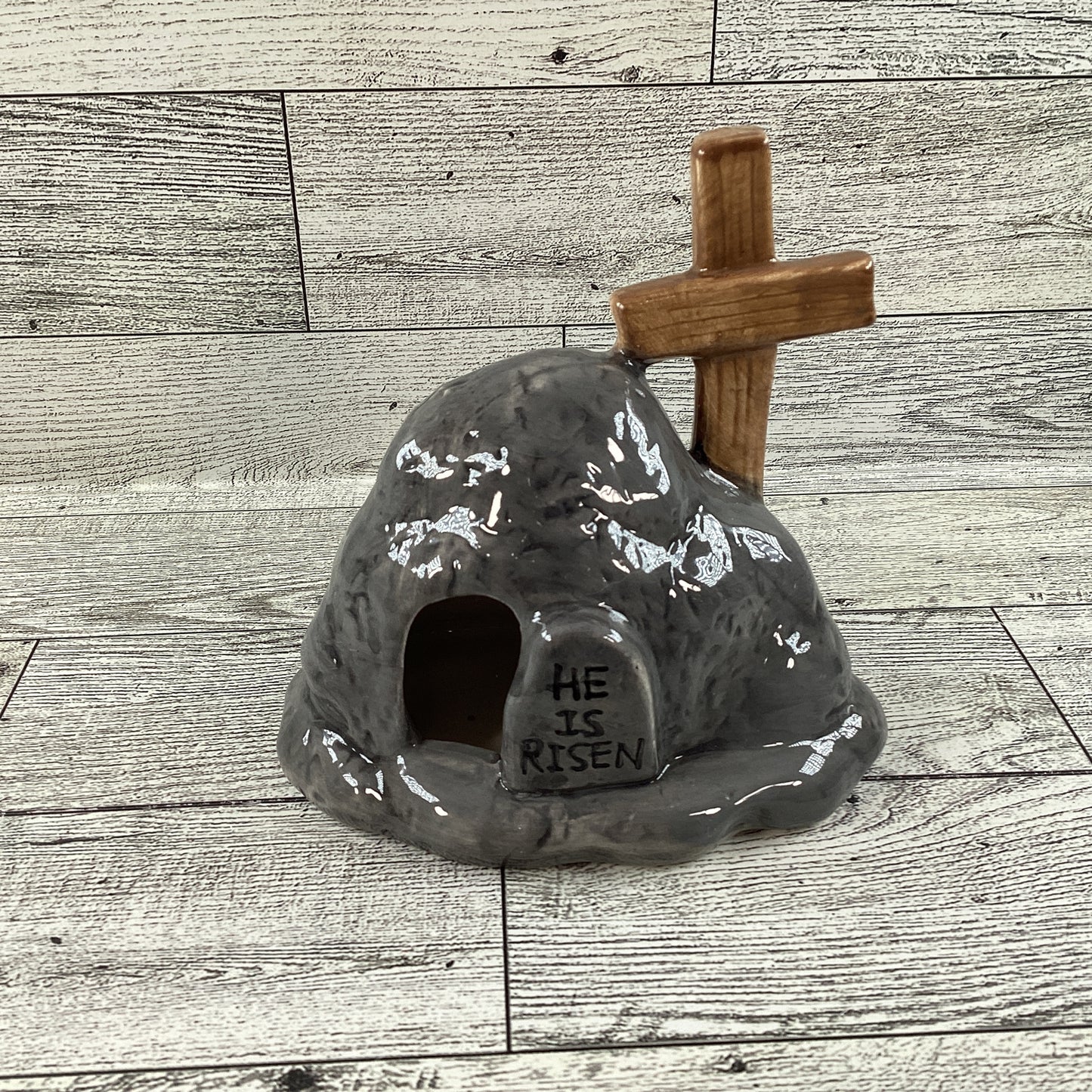 HL Easter Decor - Small He Is Risen Light-up Ceramic Tomb