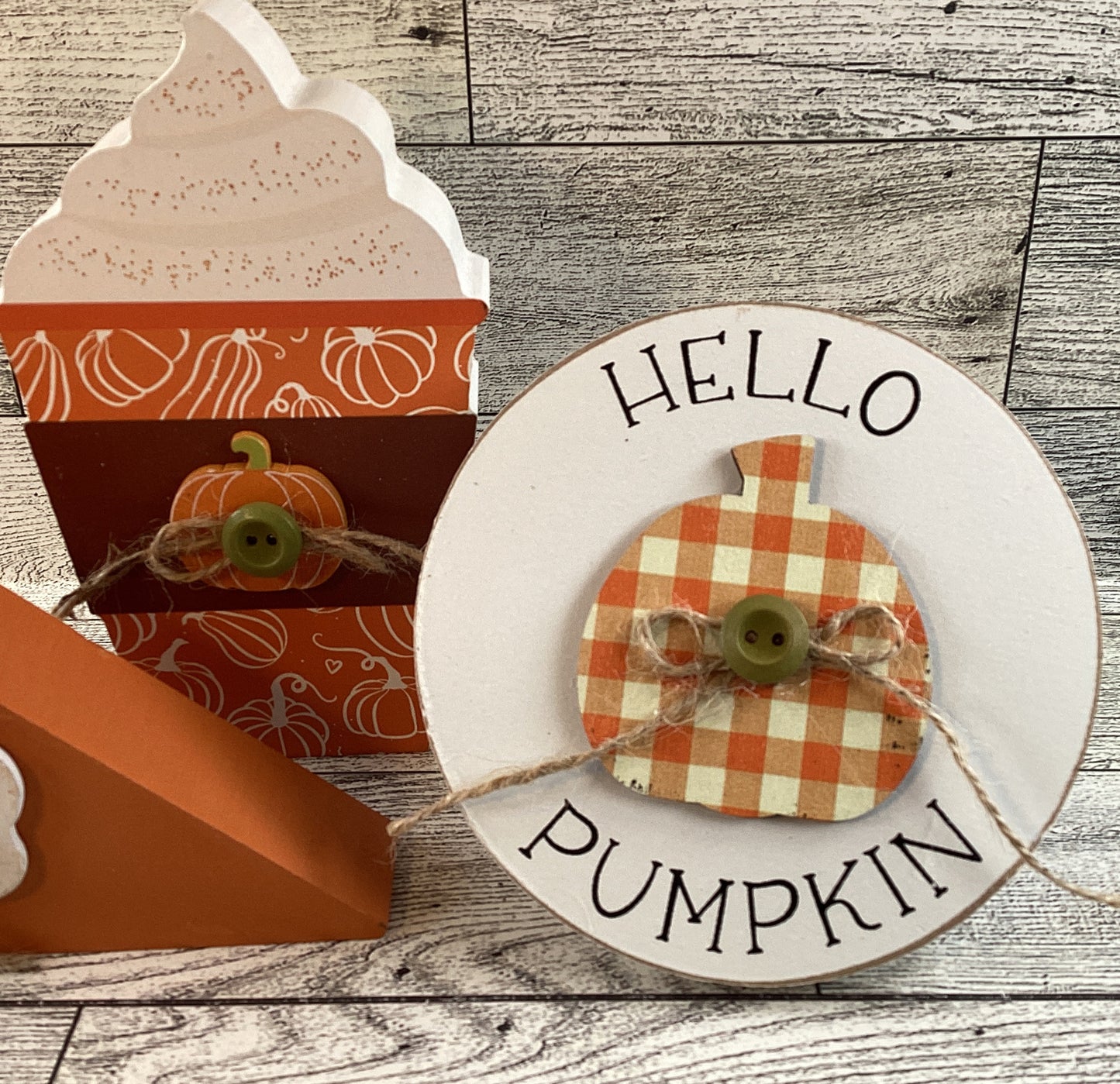 AGD Fall Decor - Chunky Hello Pumpkin Pie Spice Coffee Sign Tier Tray Set