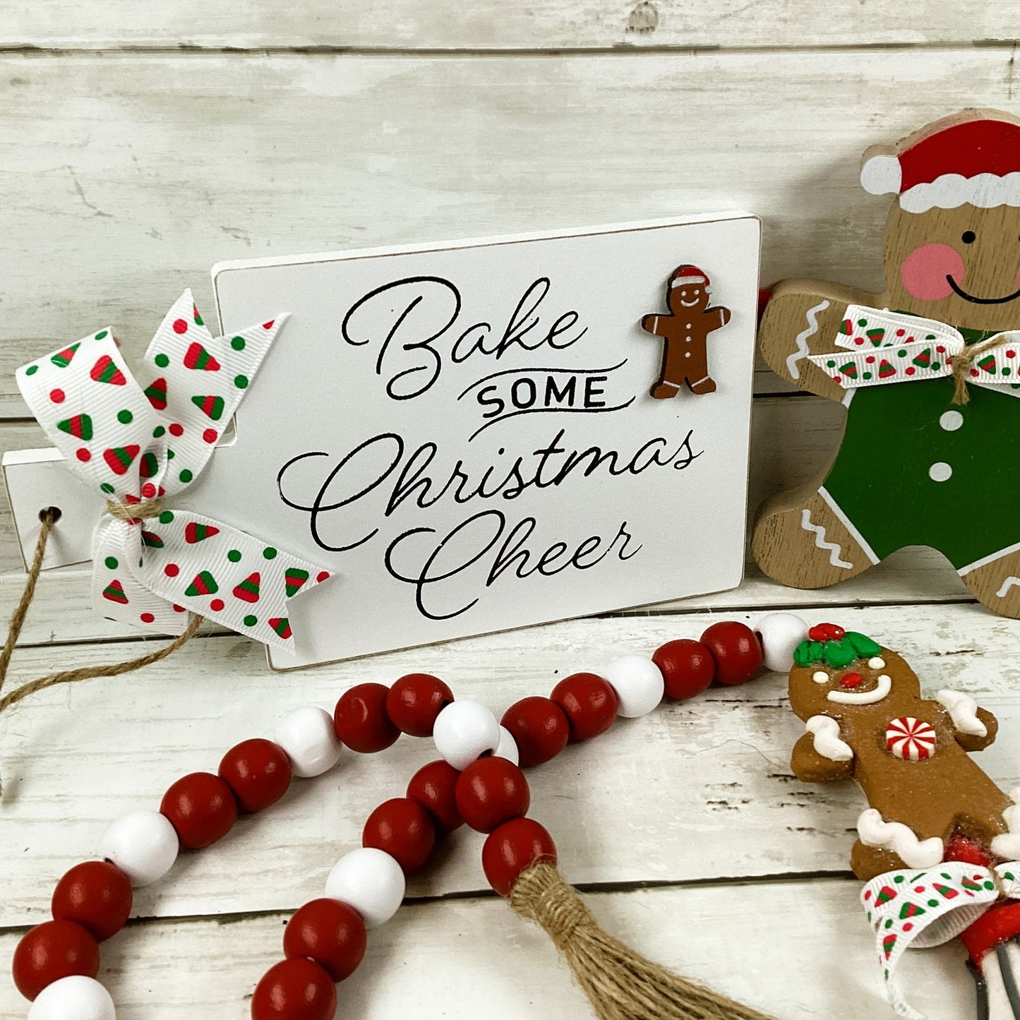 AGD Christmas Decor - Gingerbread Cutting Board Garland 3Pc Set