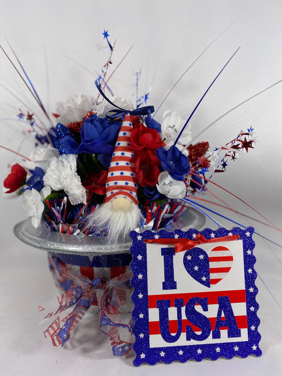 AGD Patriotic Decor  - Love the USA July 4th Gnome Floral Hat Centerpiece