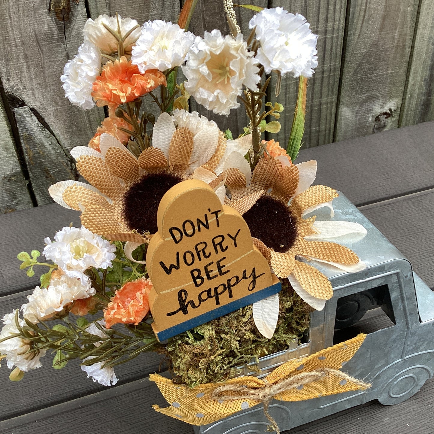 AGD  Spring Decor - Bee Happy Floral Galvanized Metal Truck Display