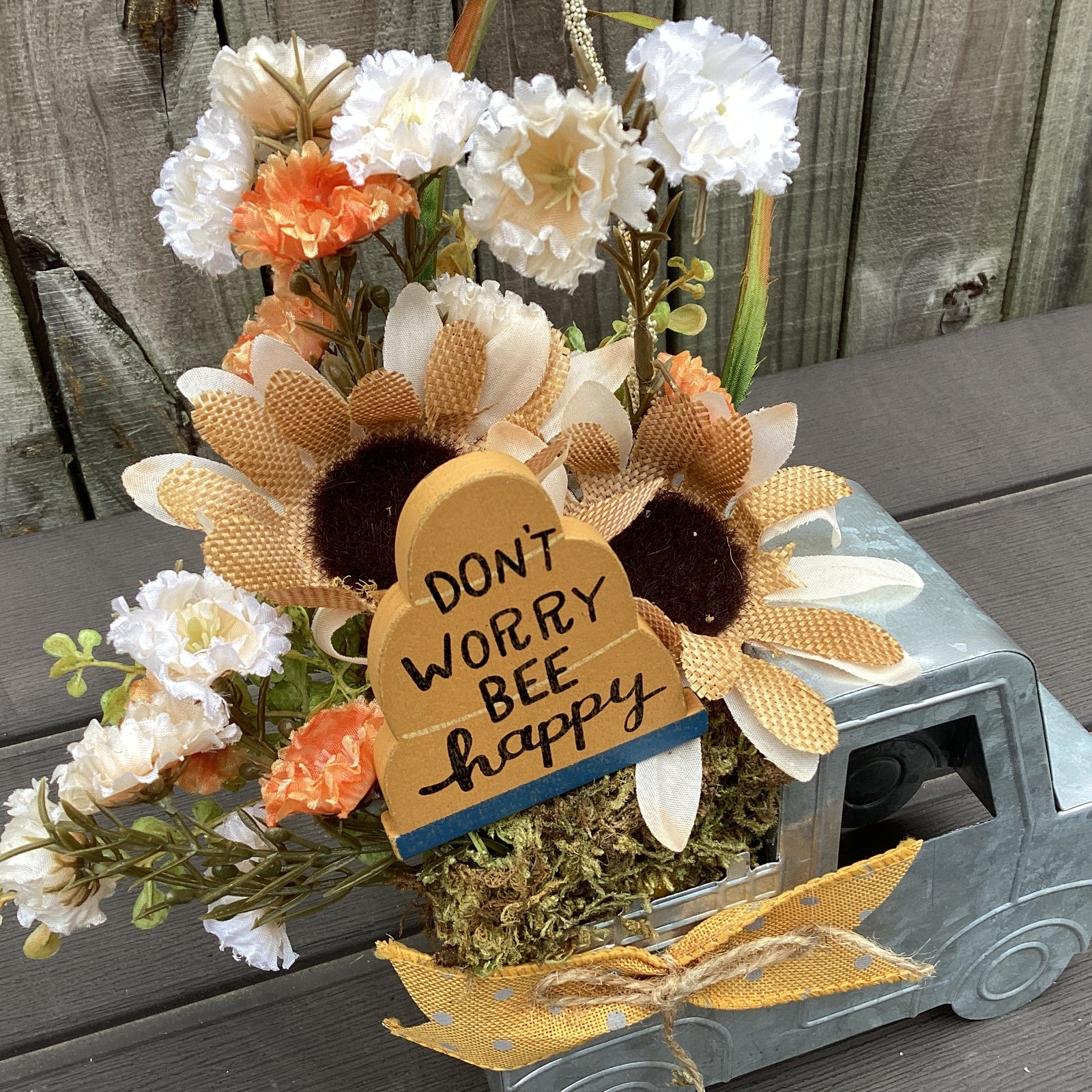 AGD  Spring Decor - Bee Happy Floral Galvanized Metal Truck Display