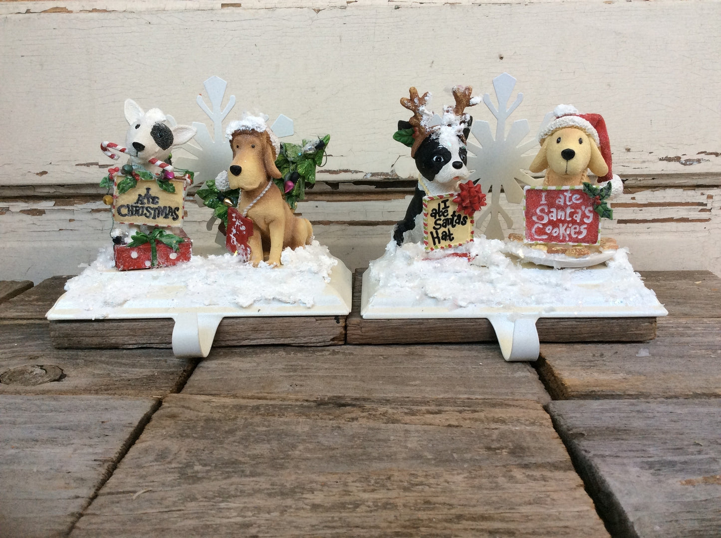 AGD Christmas Decor – Resin Naughty Puppy Dog Stocking Holder 2pc Set