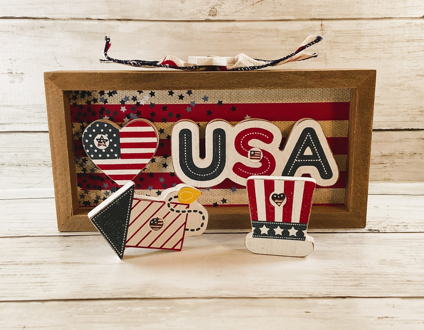 AGD Patriotic Decor - July 4th Love USA Flag Star Inset Box Sign