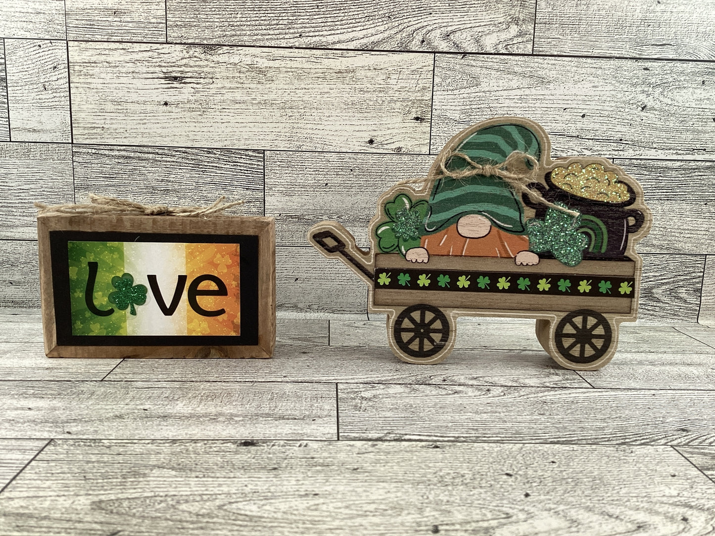 AGD St Patrick's Decor - Gnome Chunky Wagon Love Sign 2pc Set