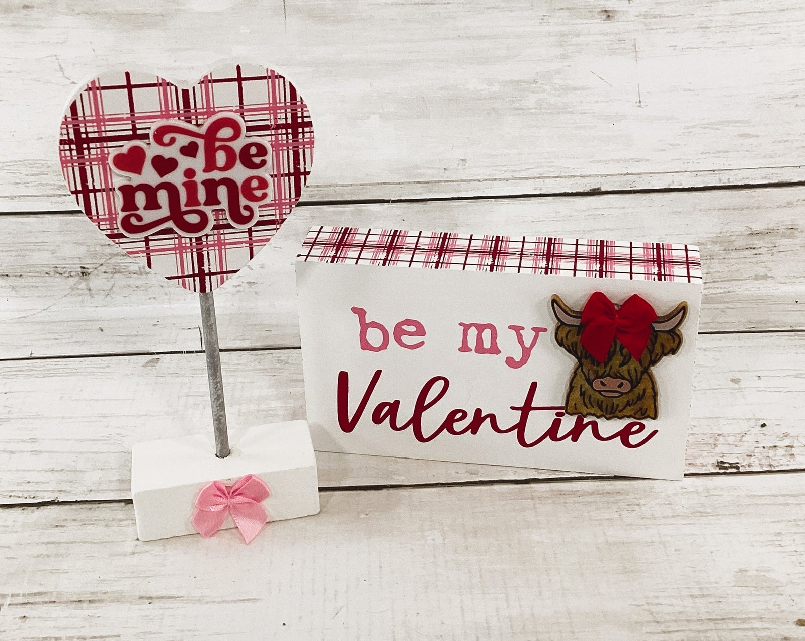 AGD Valentines Decor - Be My Heart Highland Cow Latte Tier Tray 2pc