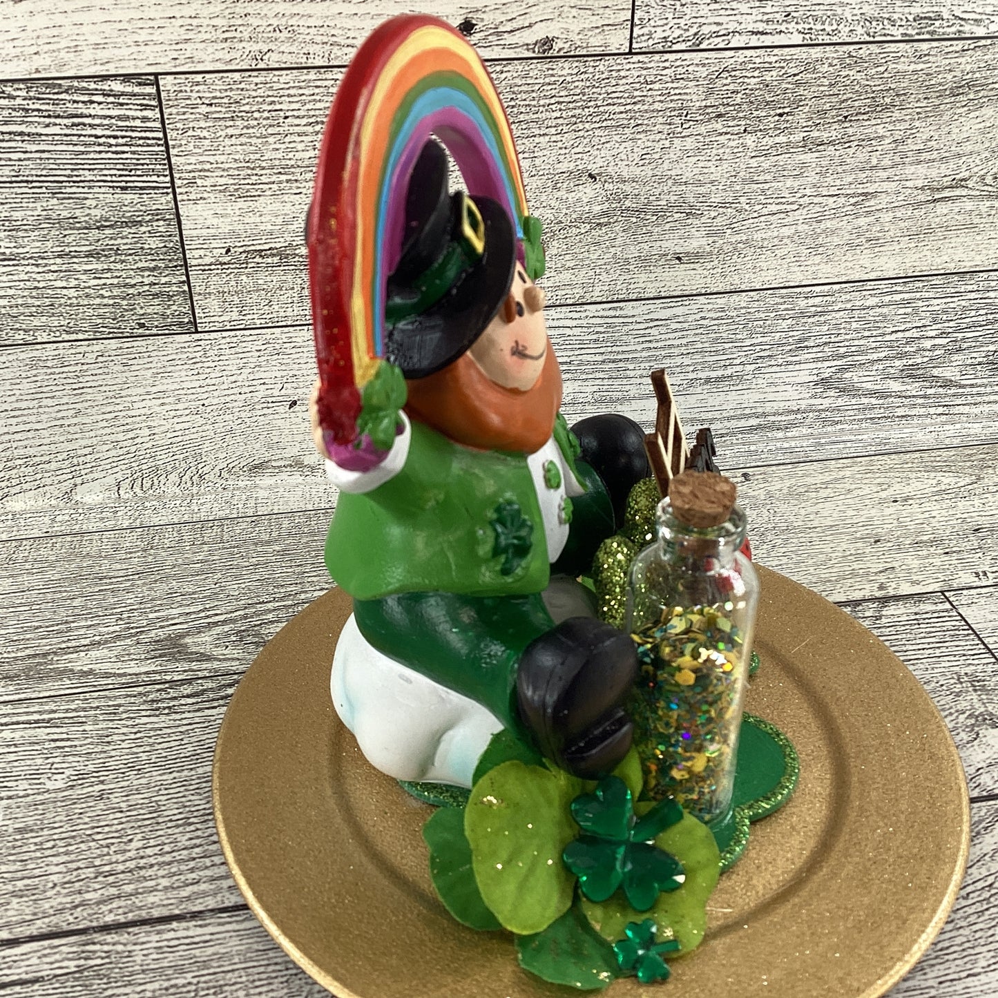 AGD St Patrick's Decor - Ceramic Leprechaun Rainbow Display
