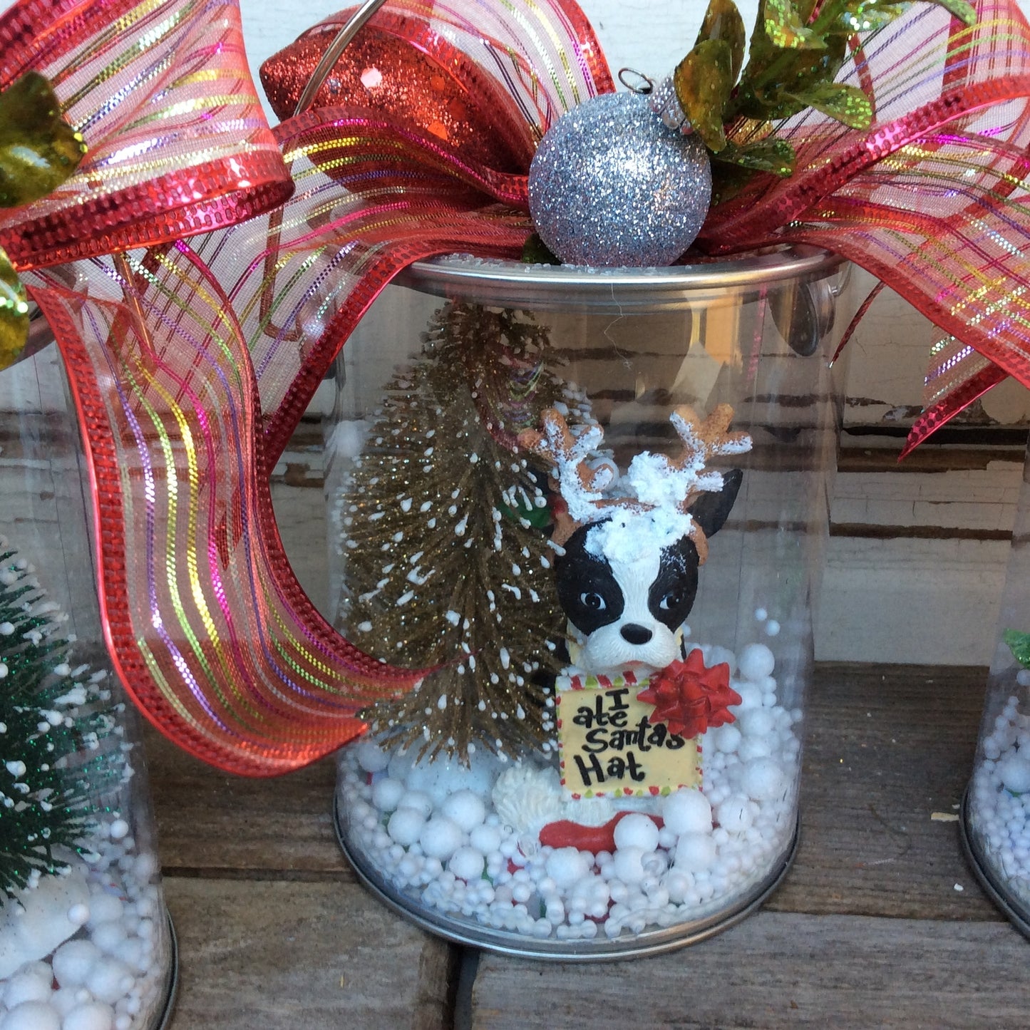 AGD Christmas Decor – Resin Naughty Puppy Dog Dome Pail Display 4pc