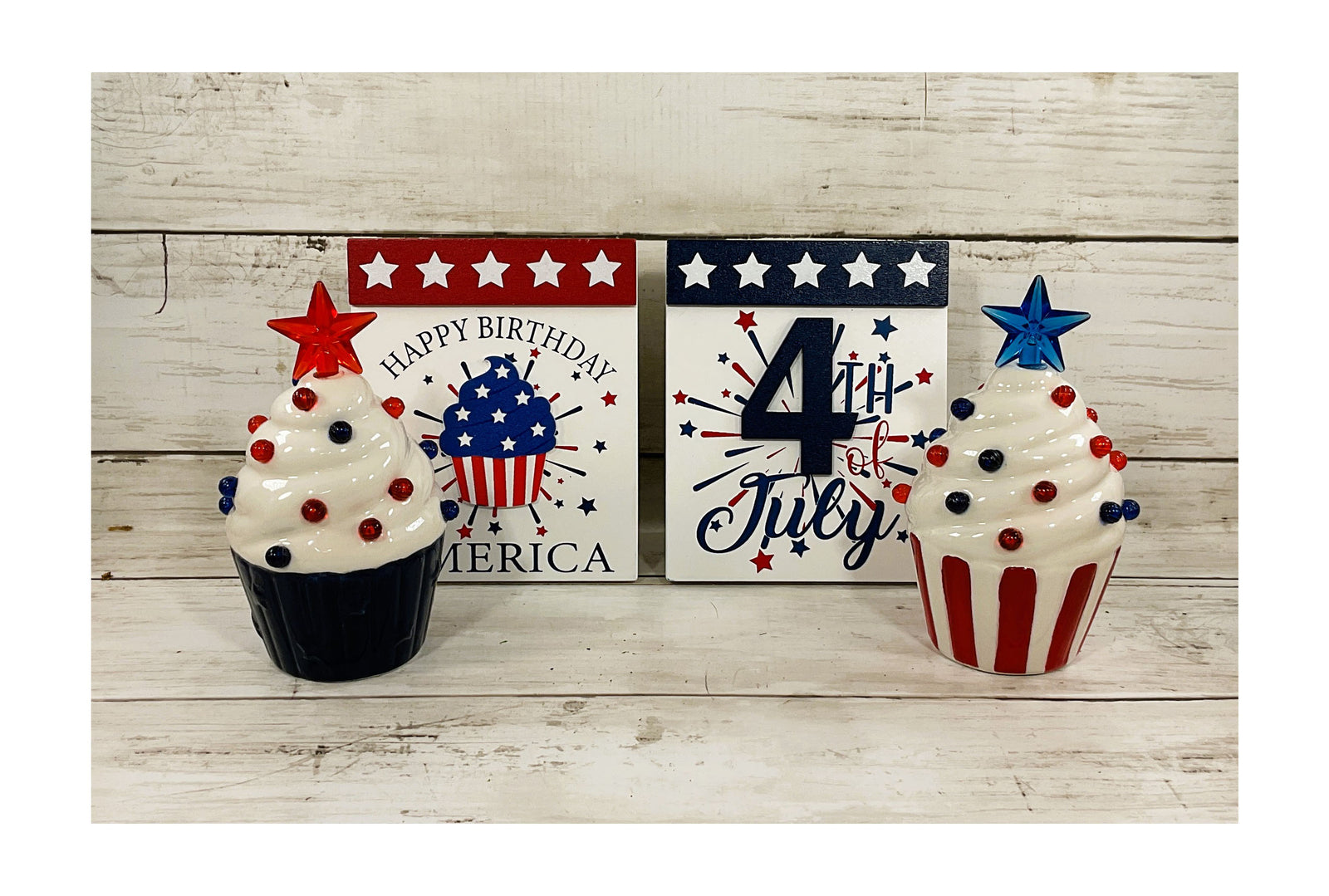 HL Patriotic Decor - Light Up Ceramic Cupcakes & Signs 4pc Set