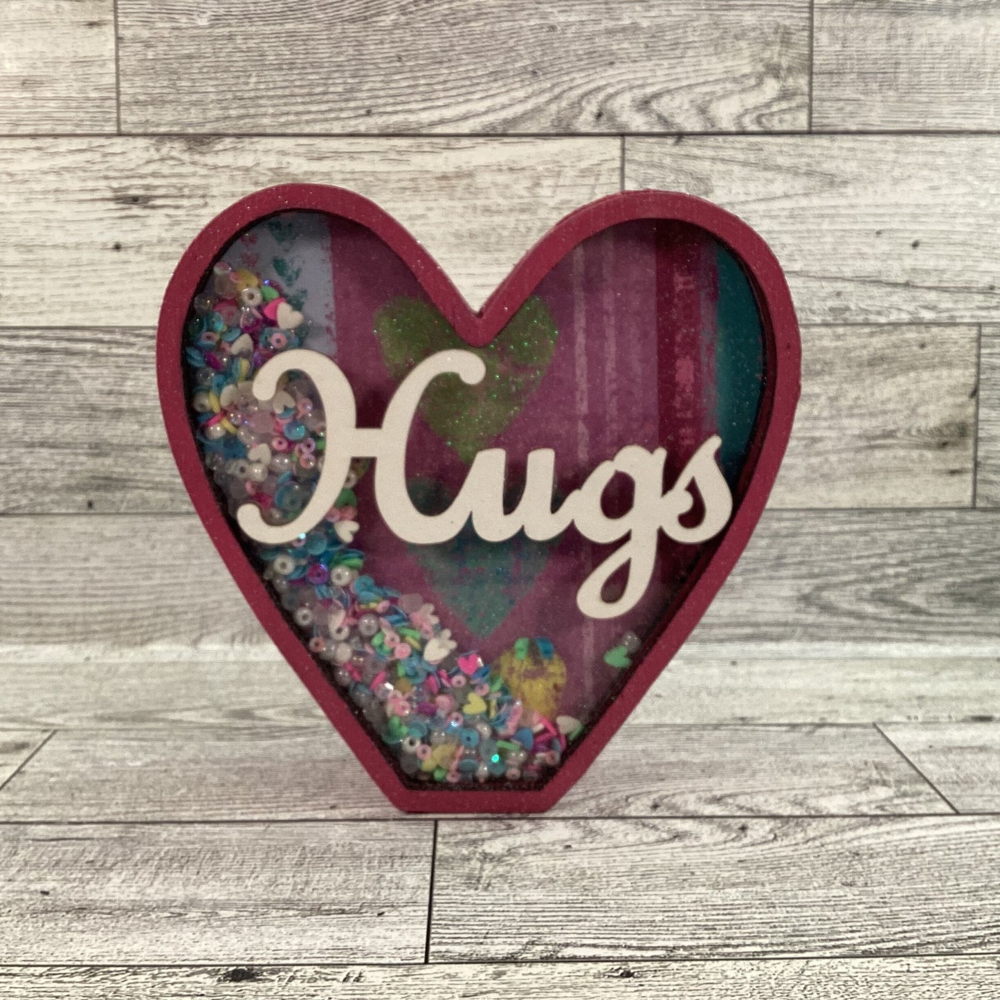 AGD  Valentines Decor - Heart Shaped Hugs Chunky Wood Shaker