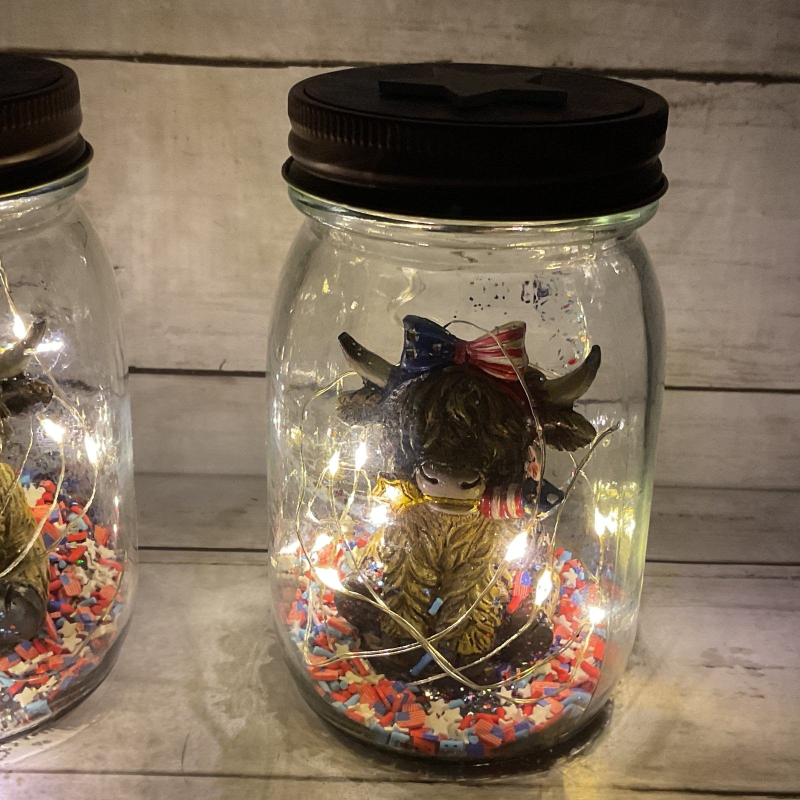 AGD Patriotic Decor - July 4th Highland Cow Lighted Mason Jars 2pc