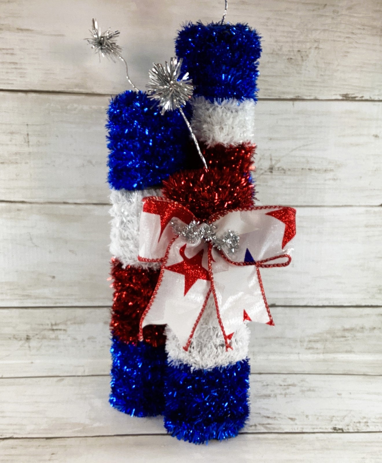 AGD Patriotic Decor - July 4th Freedom Tinsel Firecracker Party Display