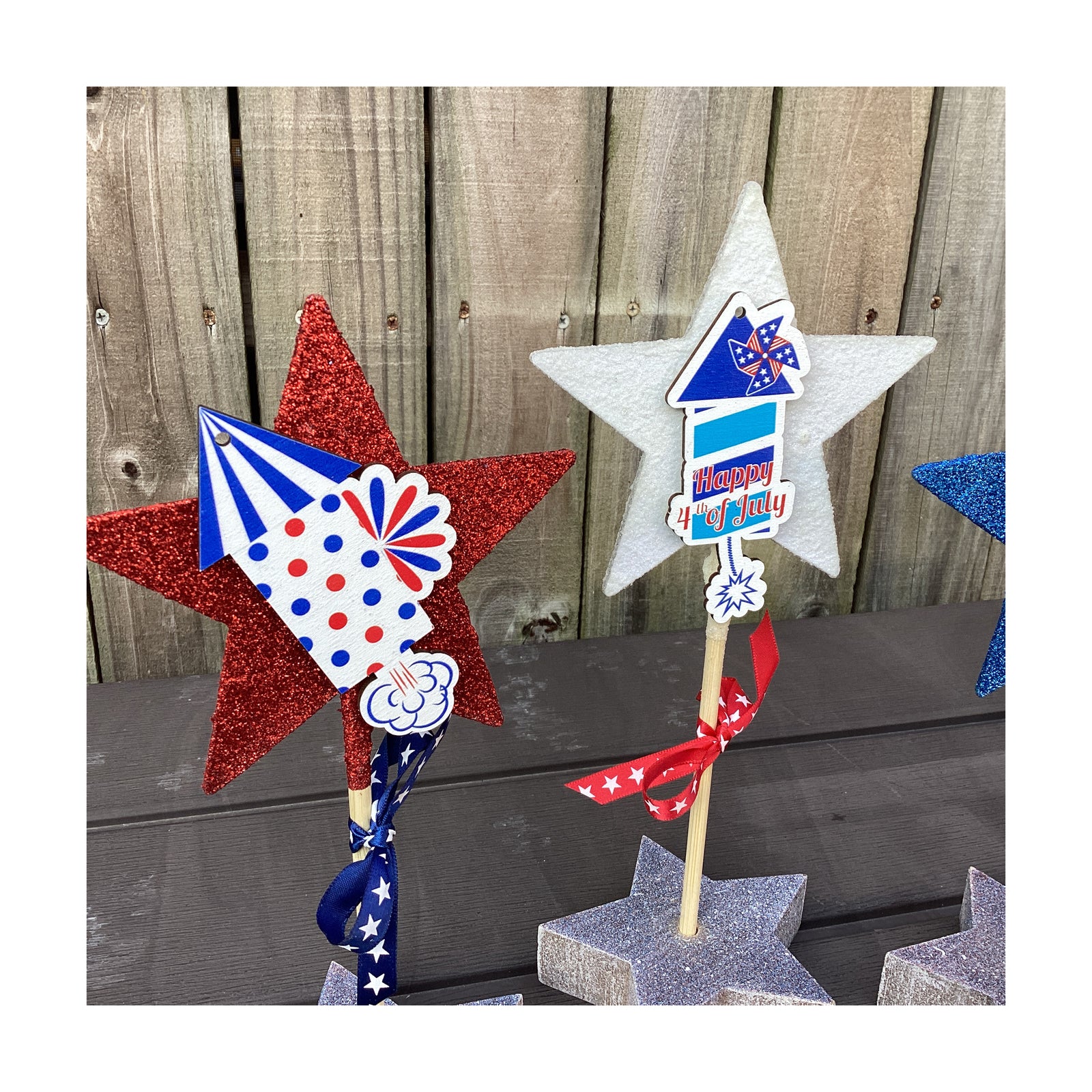AGD Patriotic Decor - Standing Pedestal Glitter Stars 3pc Set