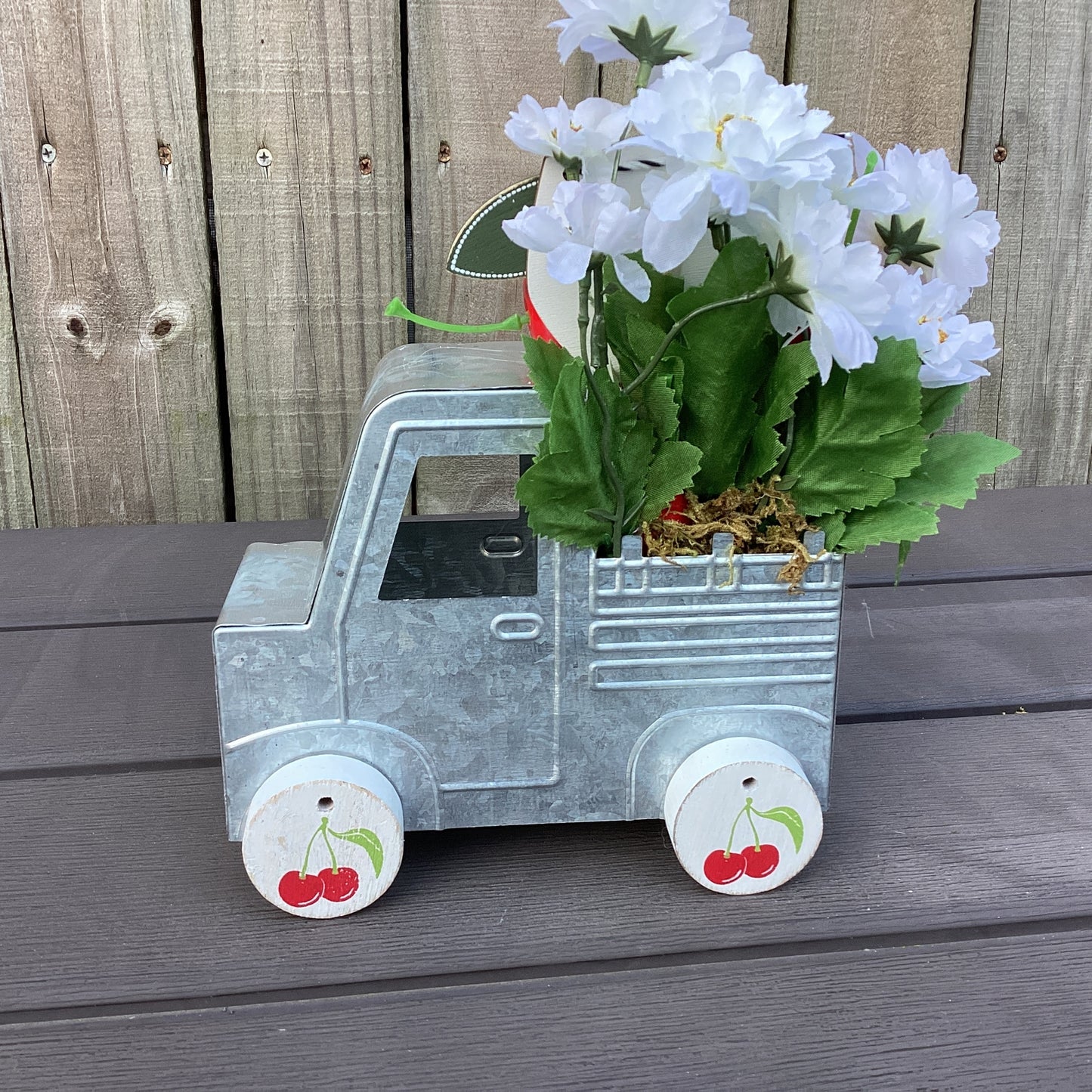 AGD Summer Decor - Cherry Themes Floral Galvanized Metal Truck Display