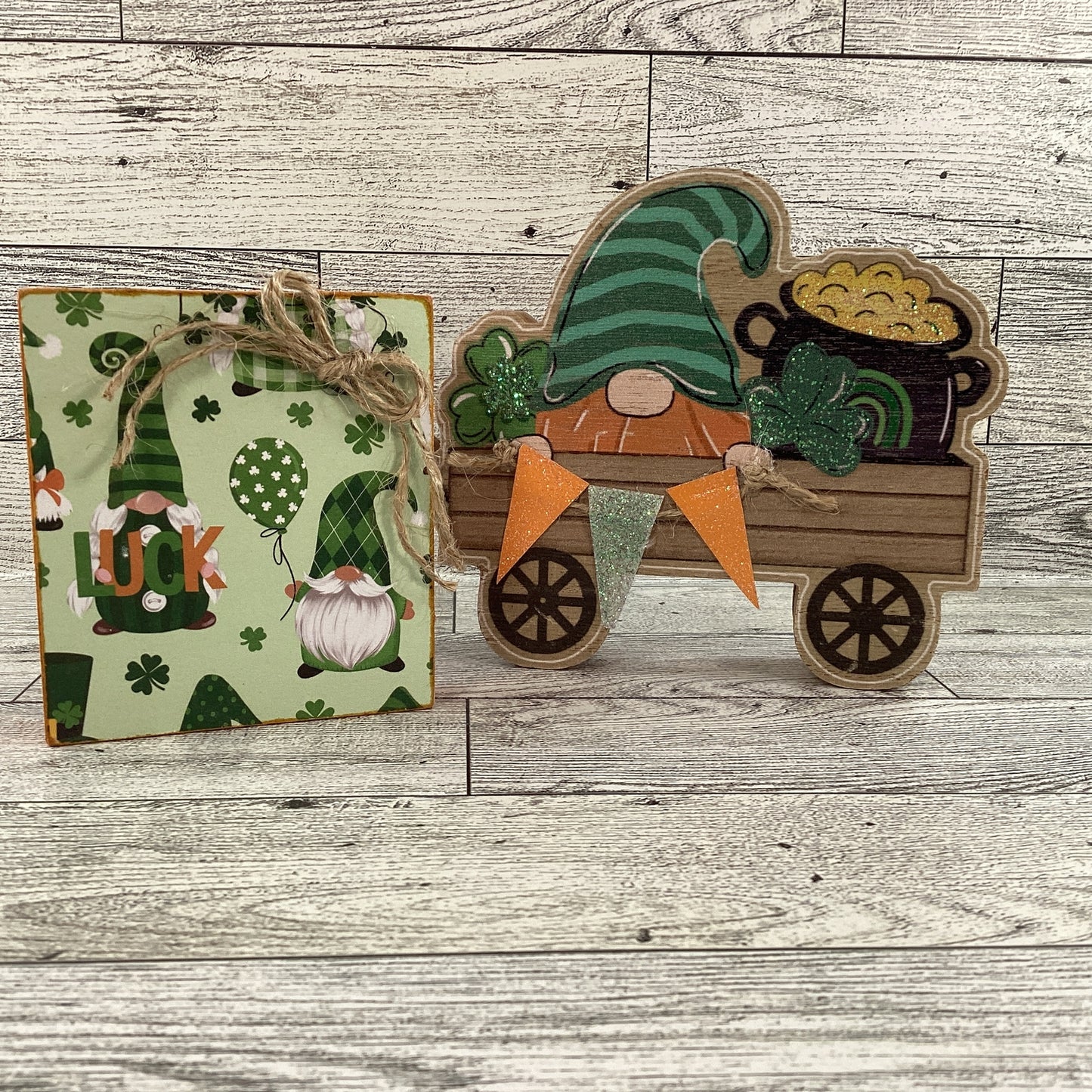 AGD St Patrick's Decor - Luck Gnome Chunky Wagon Sign 2pc Set