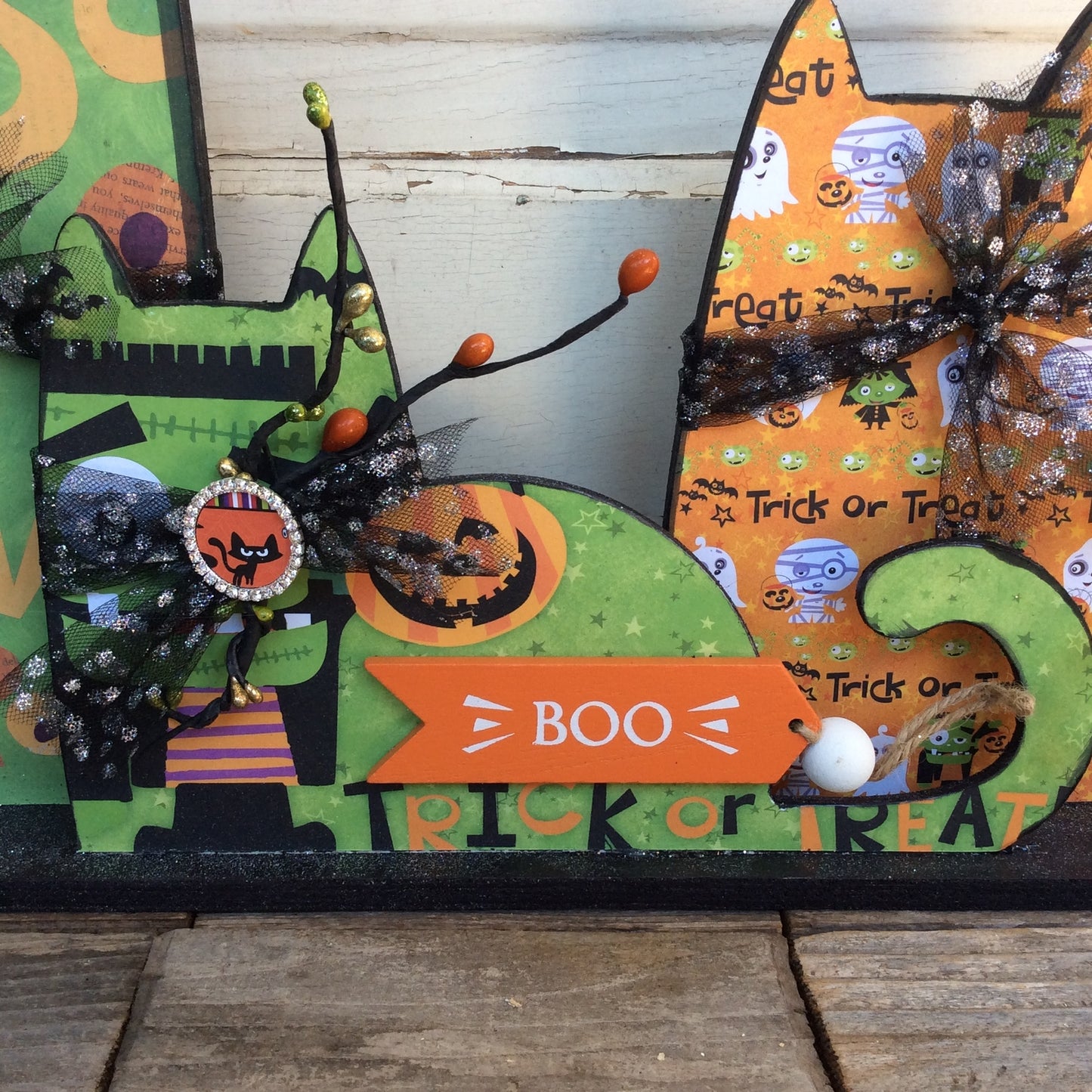 AGD Halloween Decor - Modern Prim Wood Trio Cat Tabletop Decor