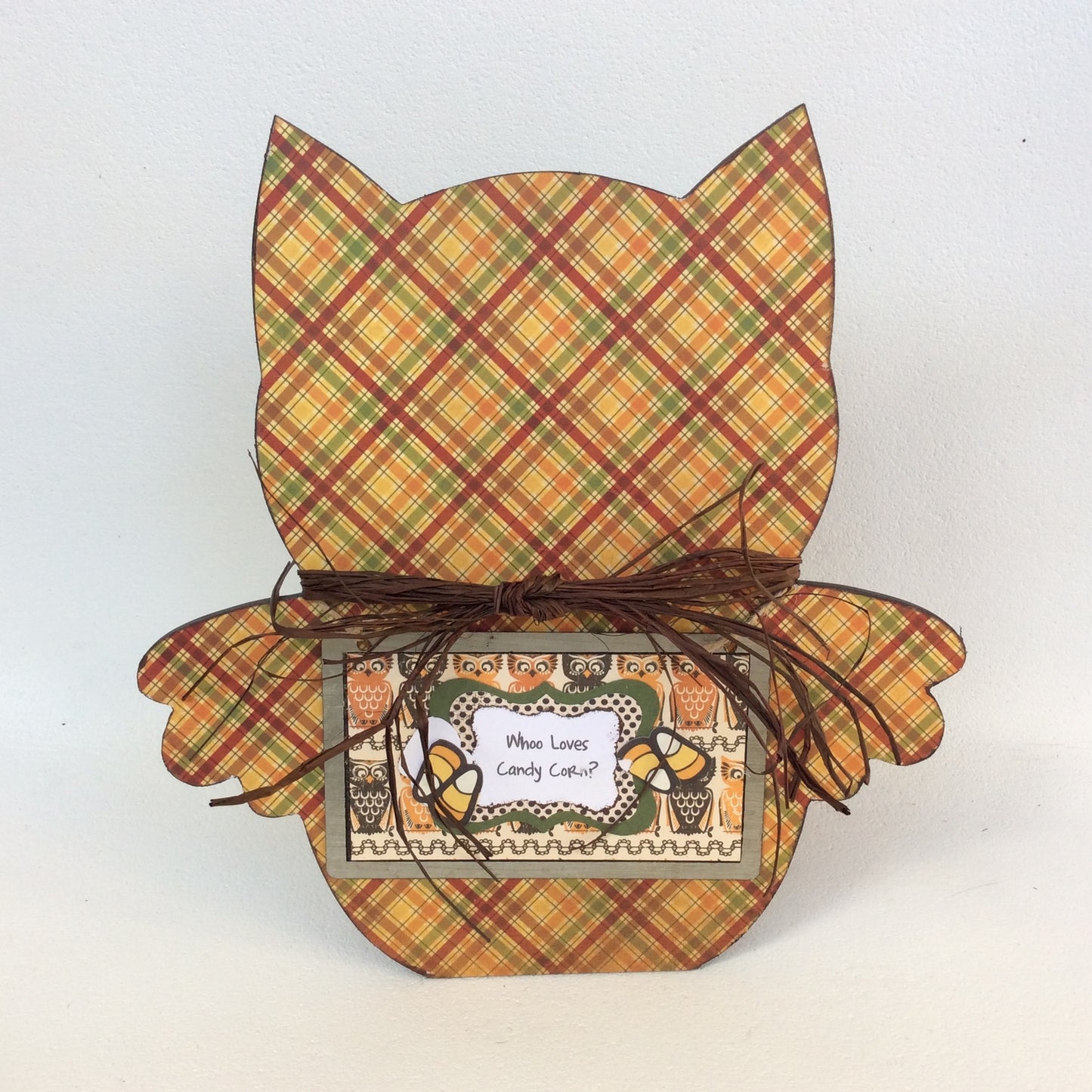 AGD Fall Decor - Whoo Loves Candy Corn Owl Tabletop Display