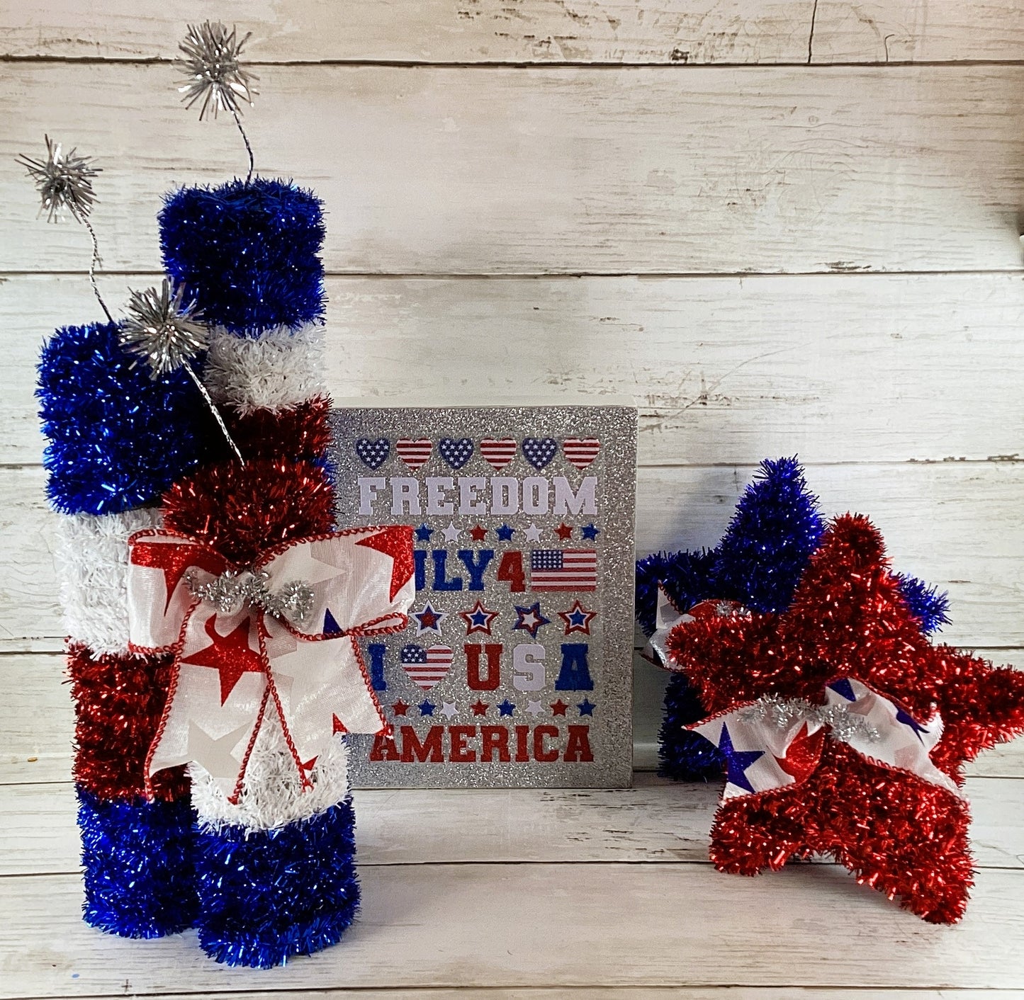 AGD Patriotic Decor - July 4th Freedom Tinsel Firecracker Party Display