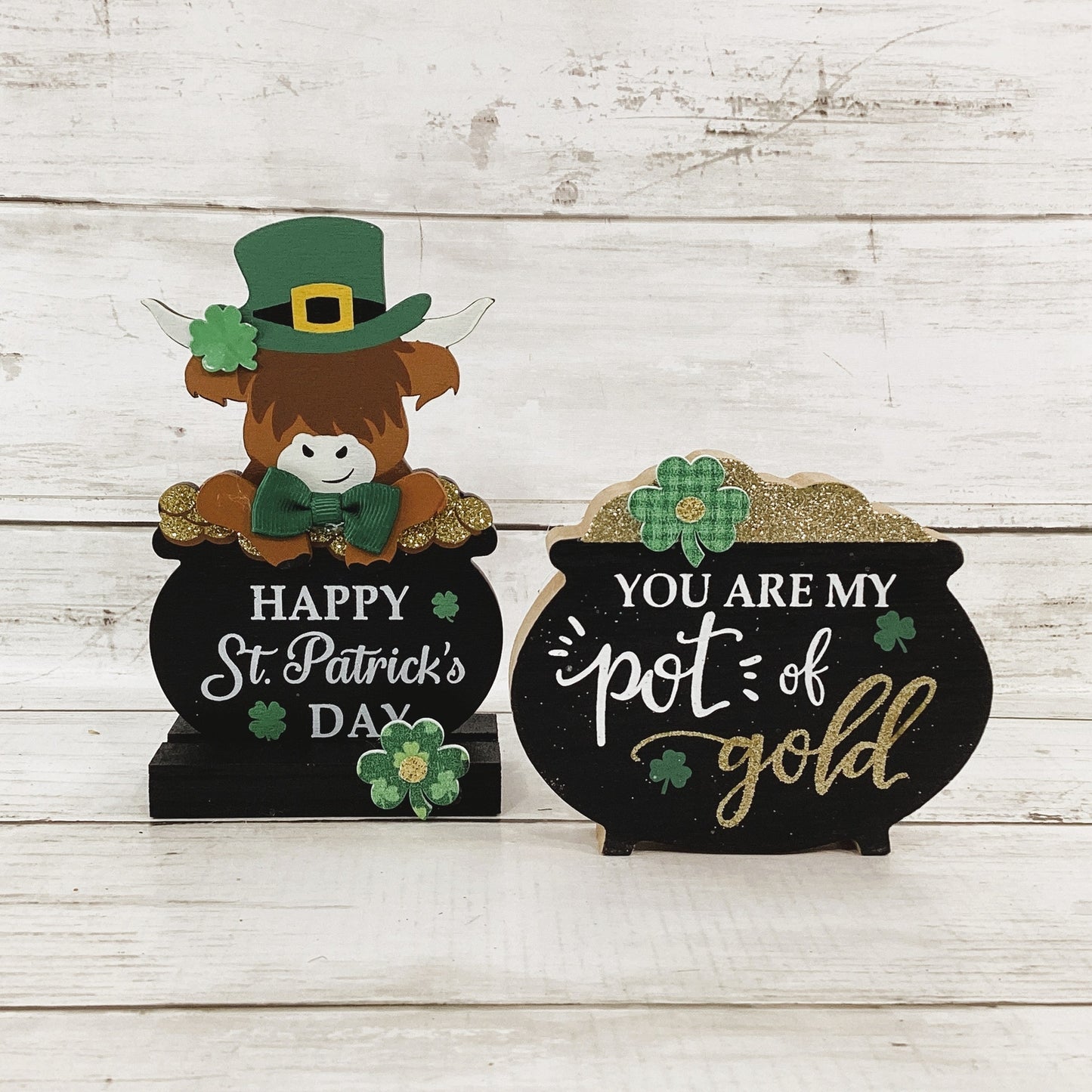 AGD St Patrick Decor - Highland Cow Pot of Gold Tier Tray 2pc