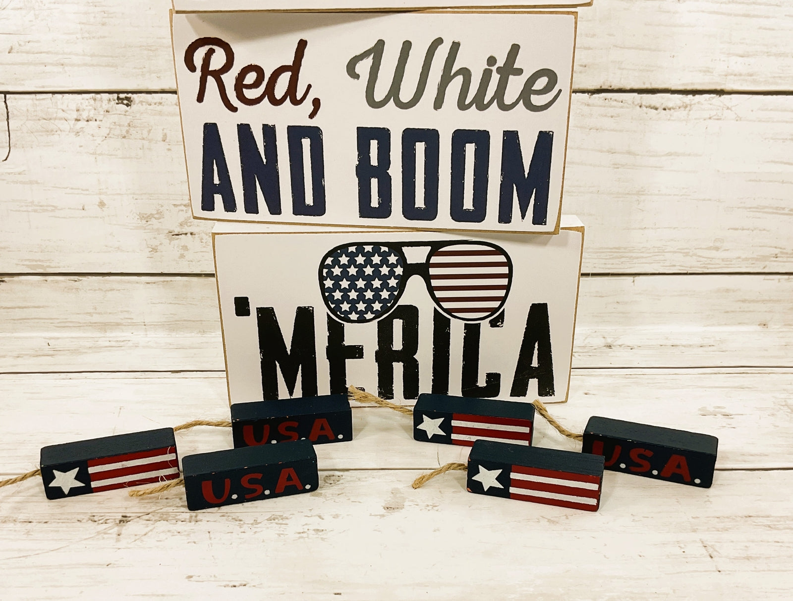 CWI Patriotic Decor - 'Merica Fireworks Boom Signs 3pc