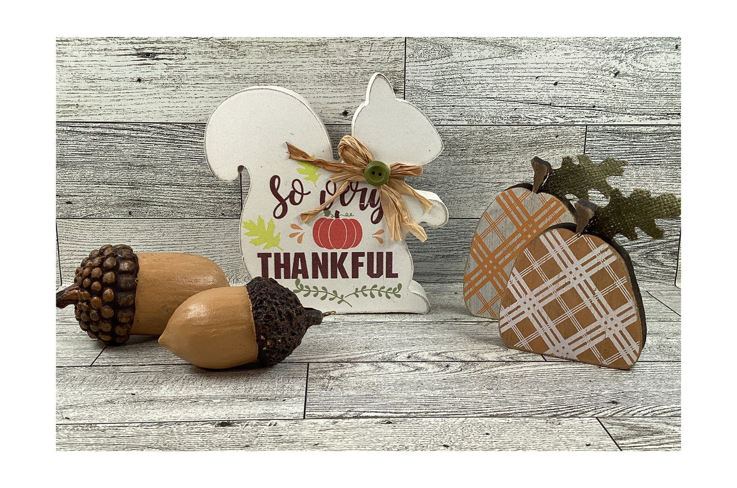 AGD Fall Decor - Chunky Wood Thankful Squirrel Pumpkins Resin Acorns 5pc