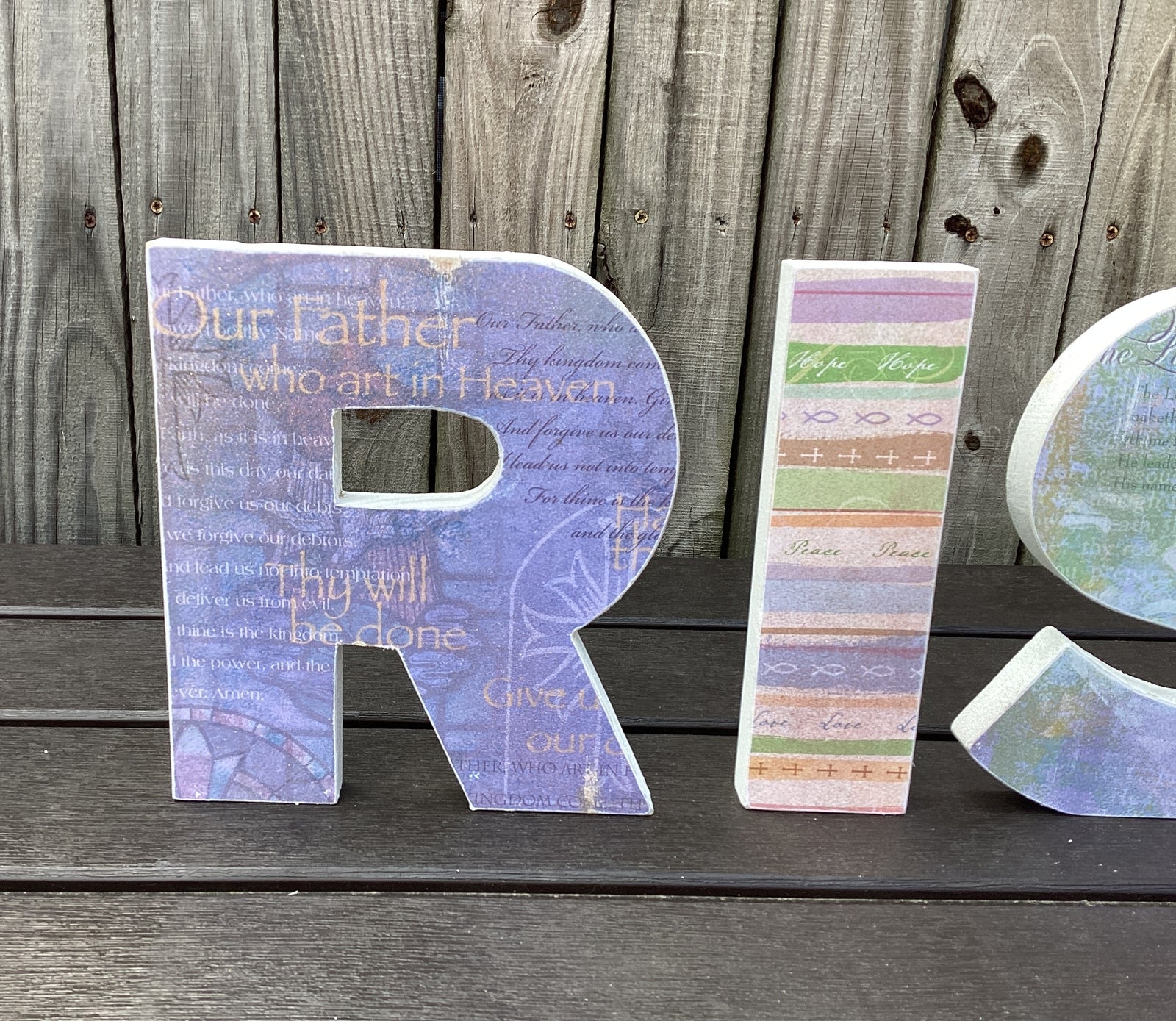 AGD Easter Decor - Primitive Wood RISEN Letter Word Tabletop Display