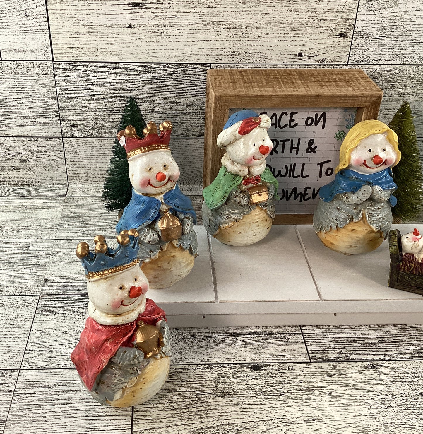 AGD Christmas Decor - Peace on Earth Goodwill Snowmen Nativity SLED Set