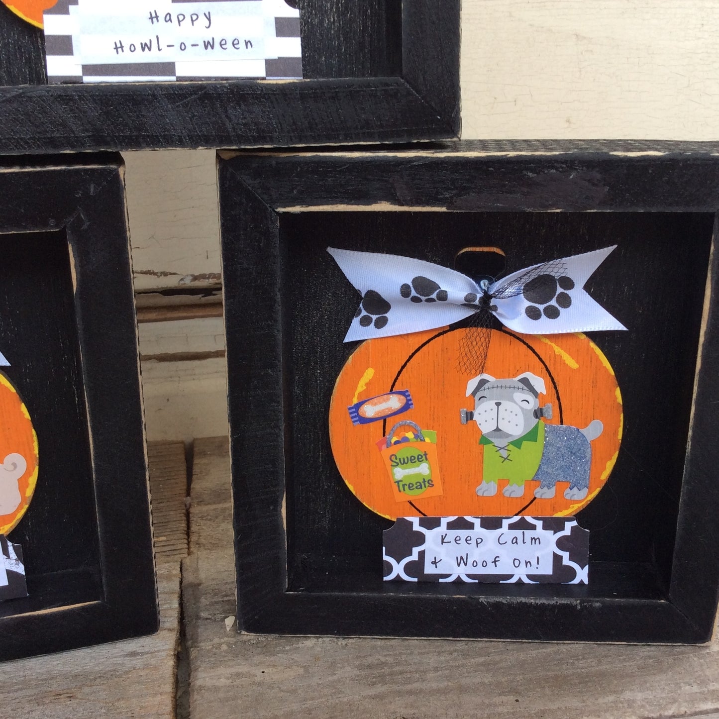 AGD Halloween Decor - Puppy Dog Costumes Box Signs 2pc.
