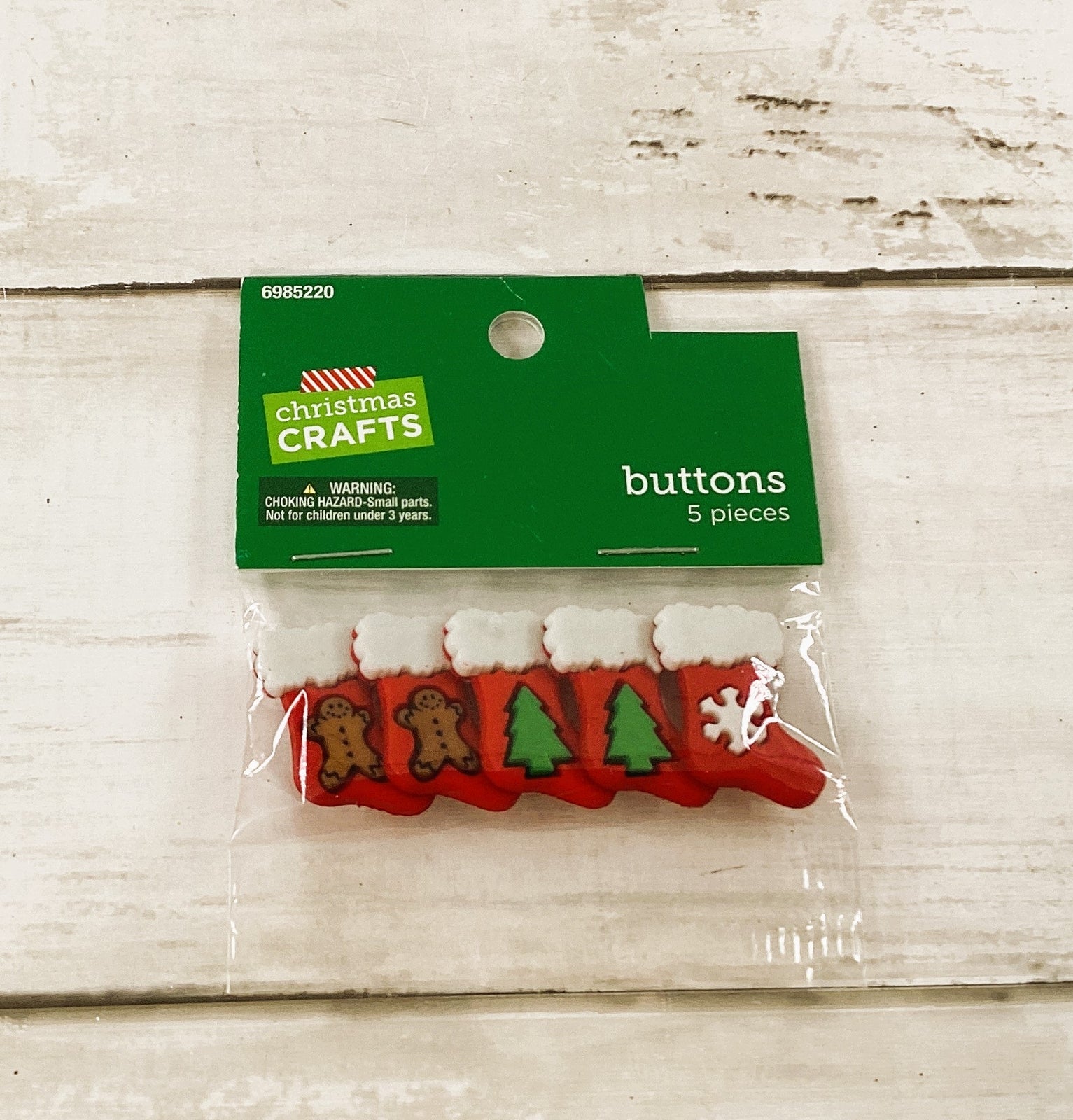 HL Christmas Craft Supply - Stockings Button Embellishments 5pc