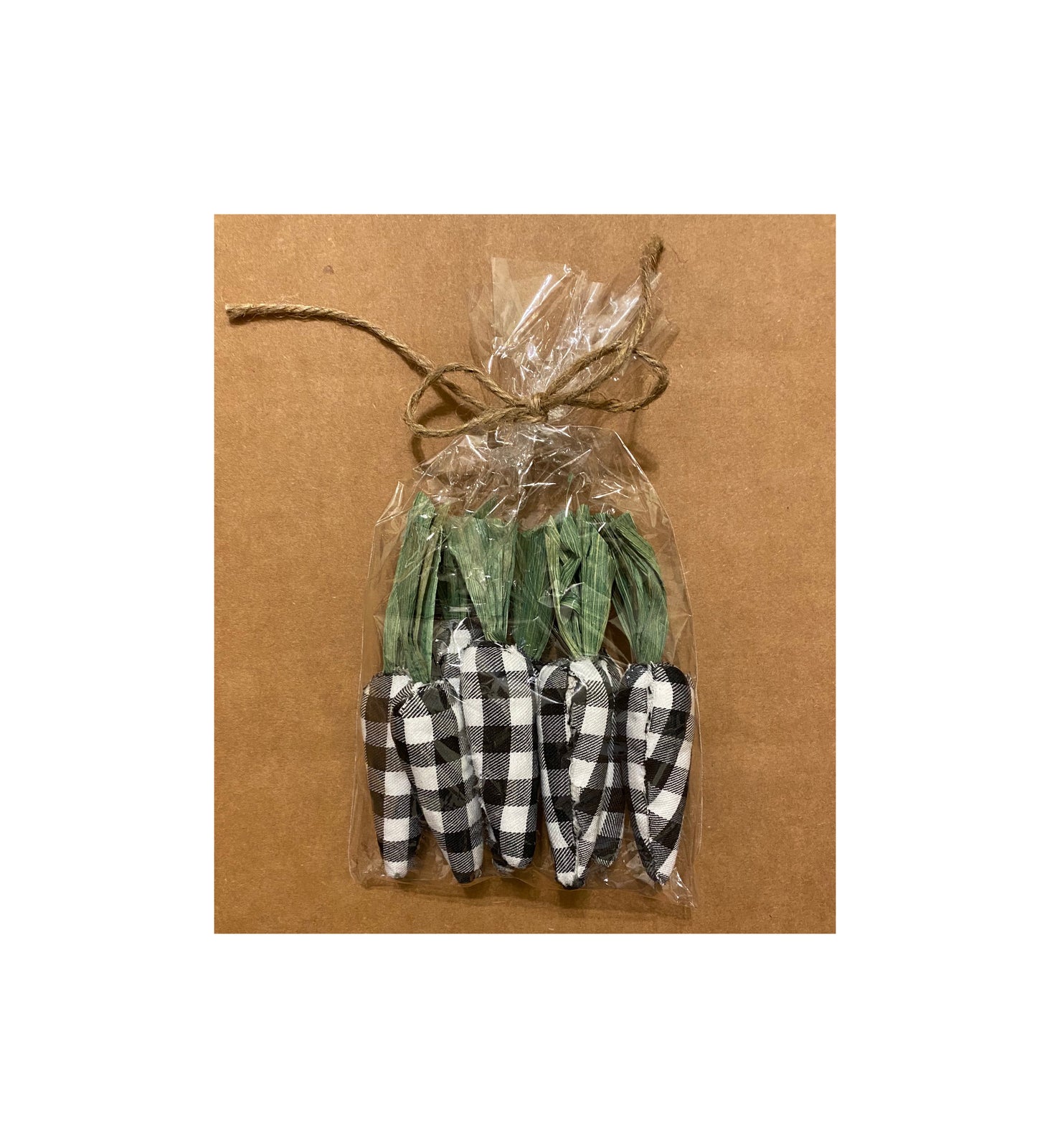 HL Easter Decor - Black White Gingham Plaid Carrots 8pc Set