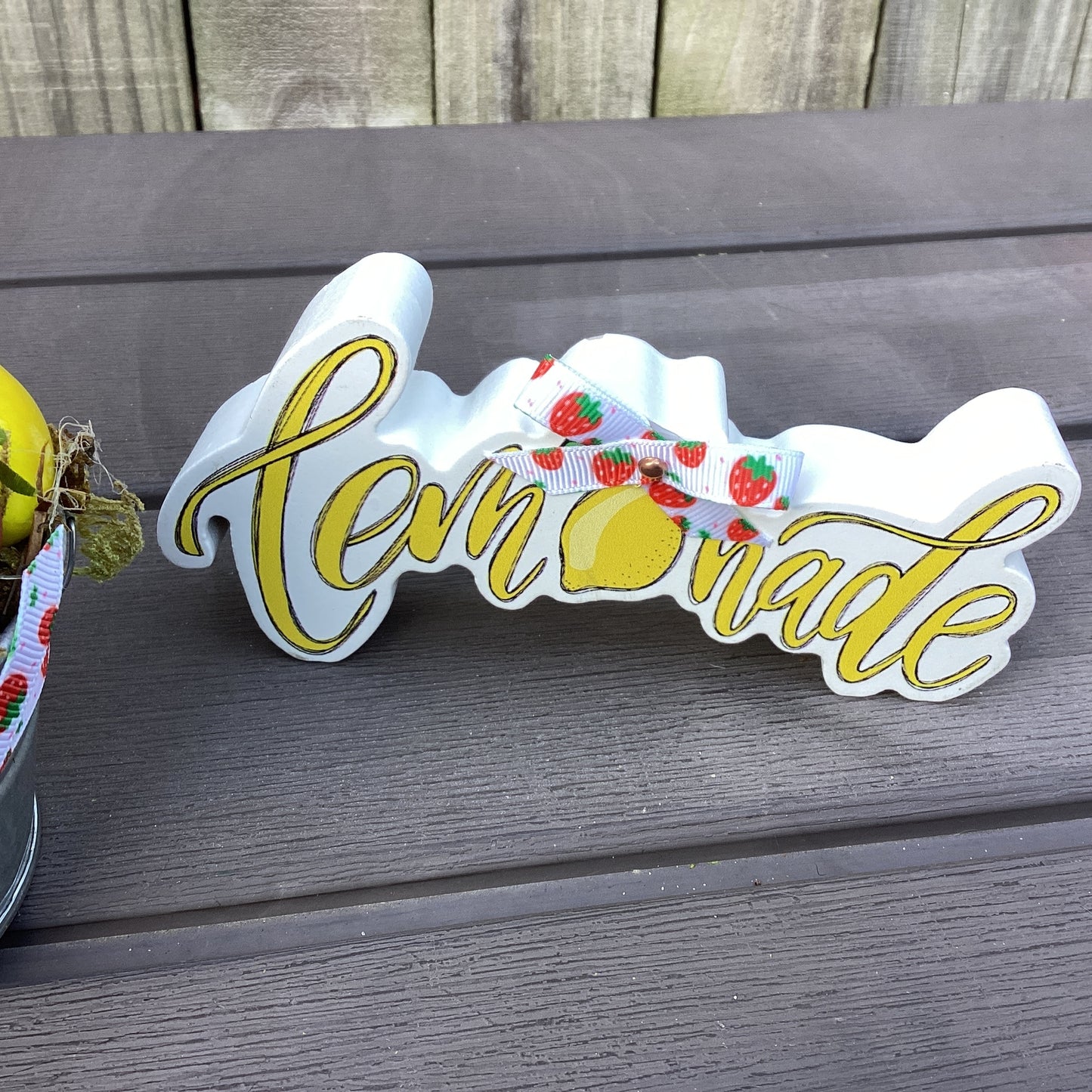 AGD Summer Decor - Strawberry Lemon Lemonade Galvanized Tub Display