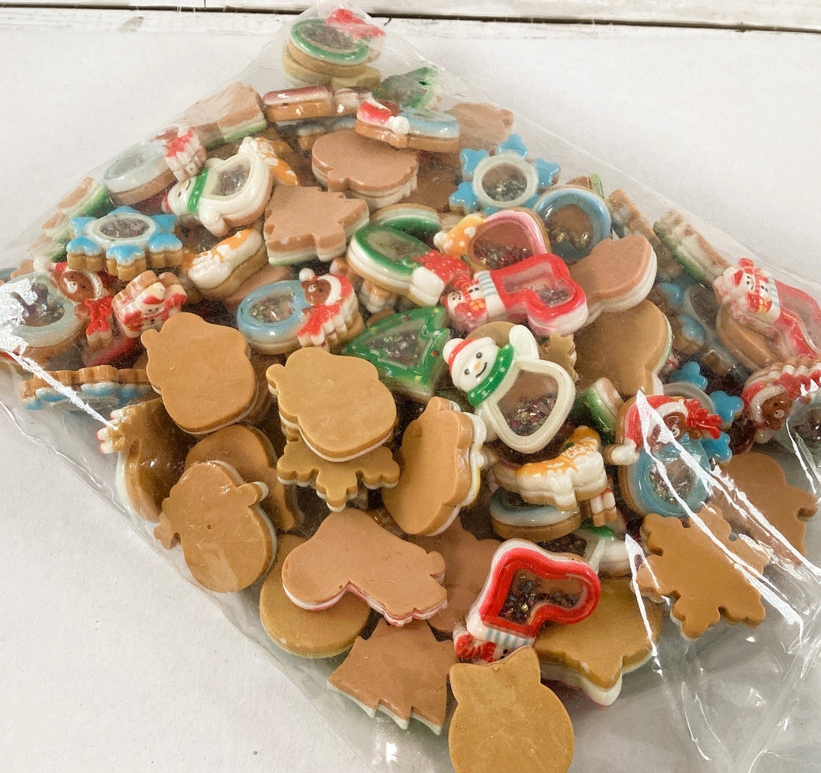 AGD Christmas Supply - Resin Flatback Glitter Shakers Cabochons 100pc