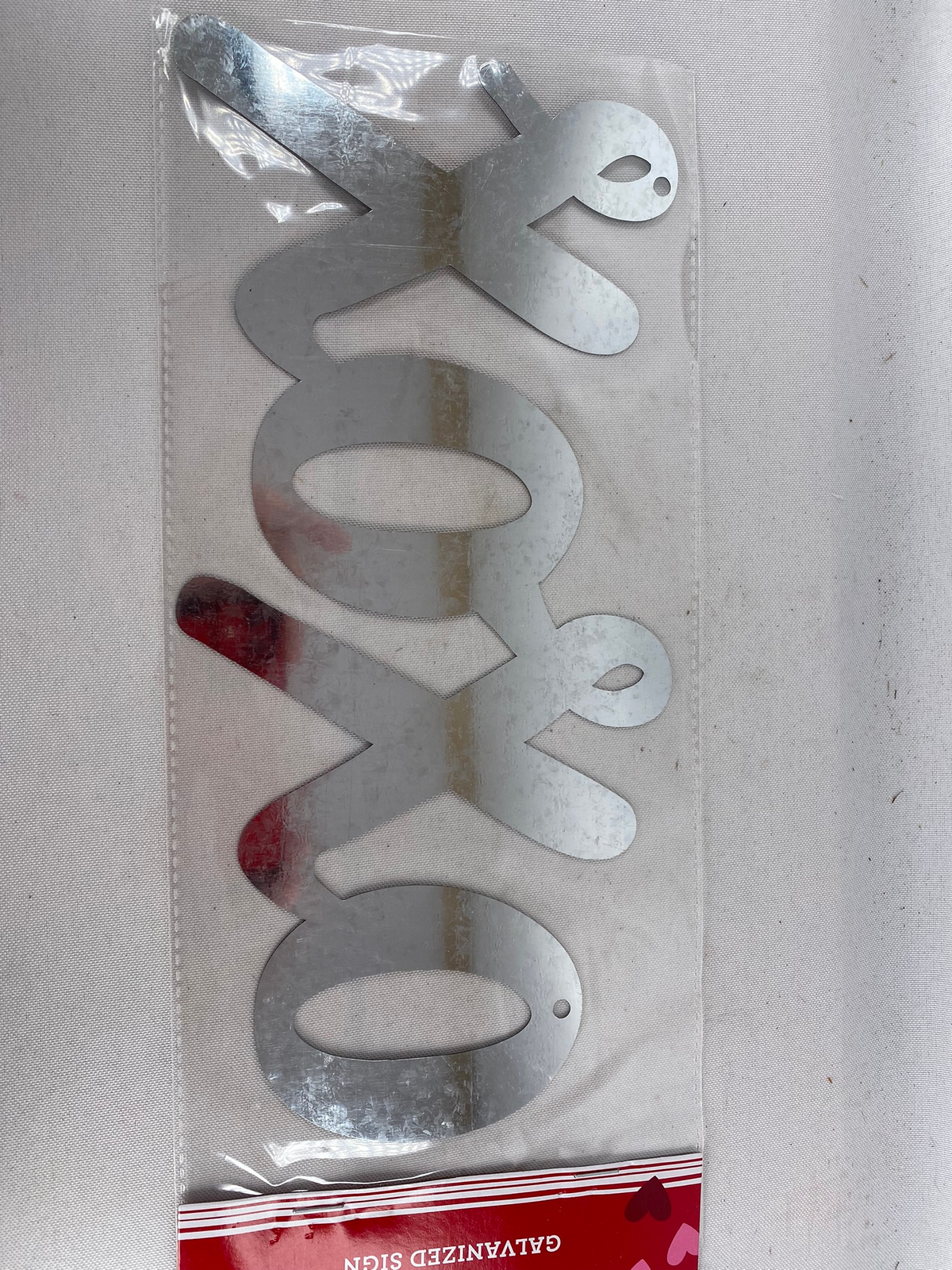 DT Valentines Craft Supply - Hugs Kisses XOXO Metal Die Cut Words