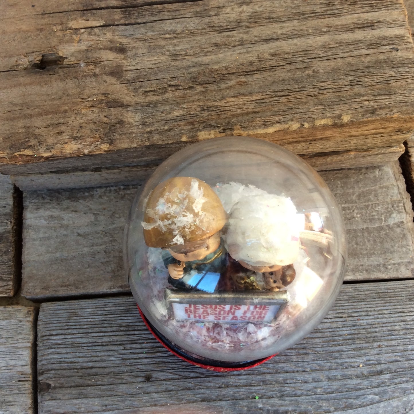 AGD Christmas Decor - Dome Nativity Family Jesus Reason Season