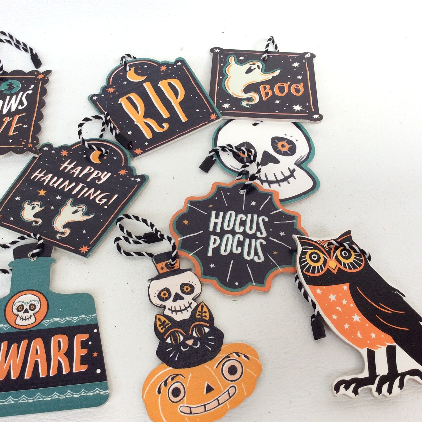 AGD Halloween Decor - Wood Icon Die Cut Ornaments 14pc Set