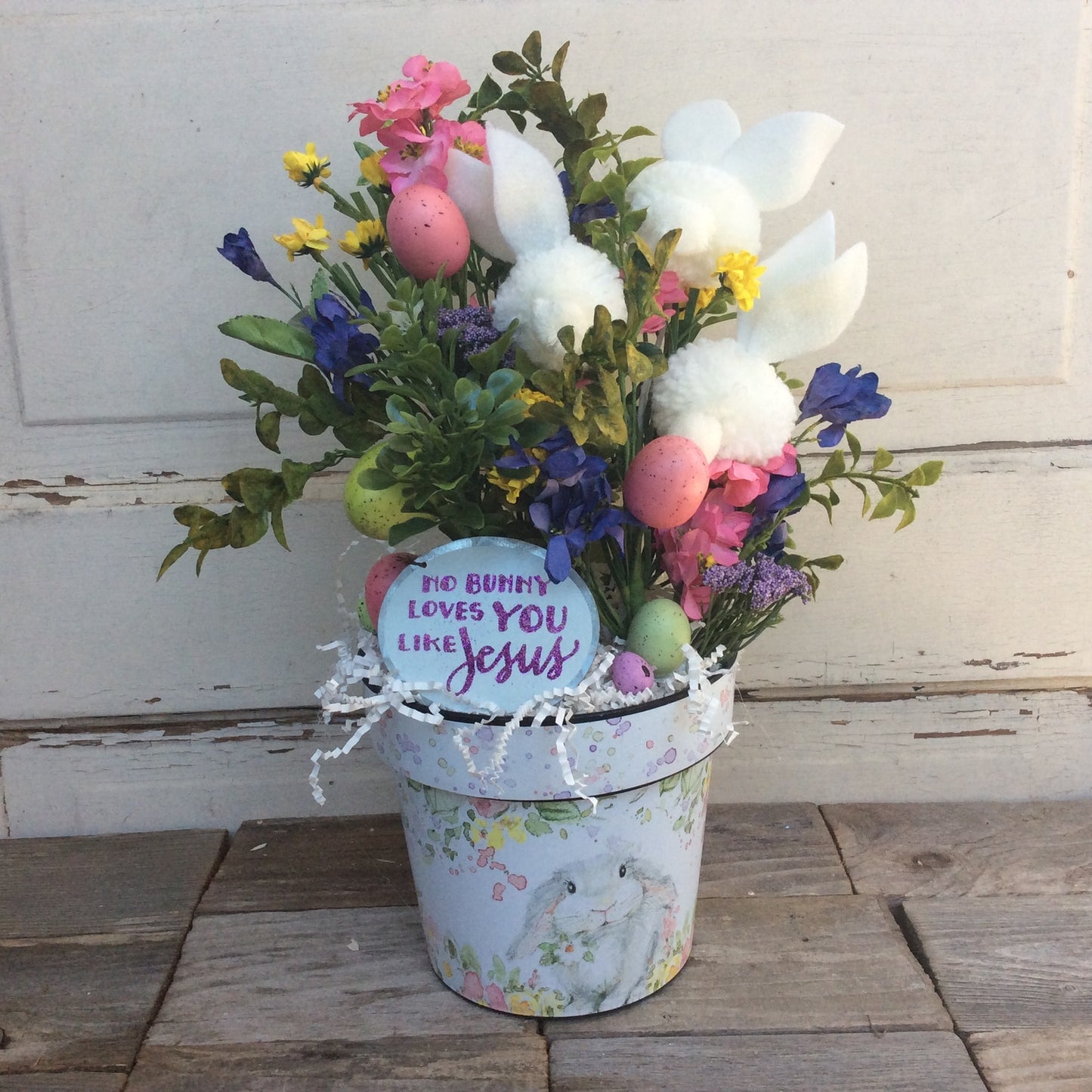AGD Easter Decor –  No Bunny Loves You Like Jesus Floral Display