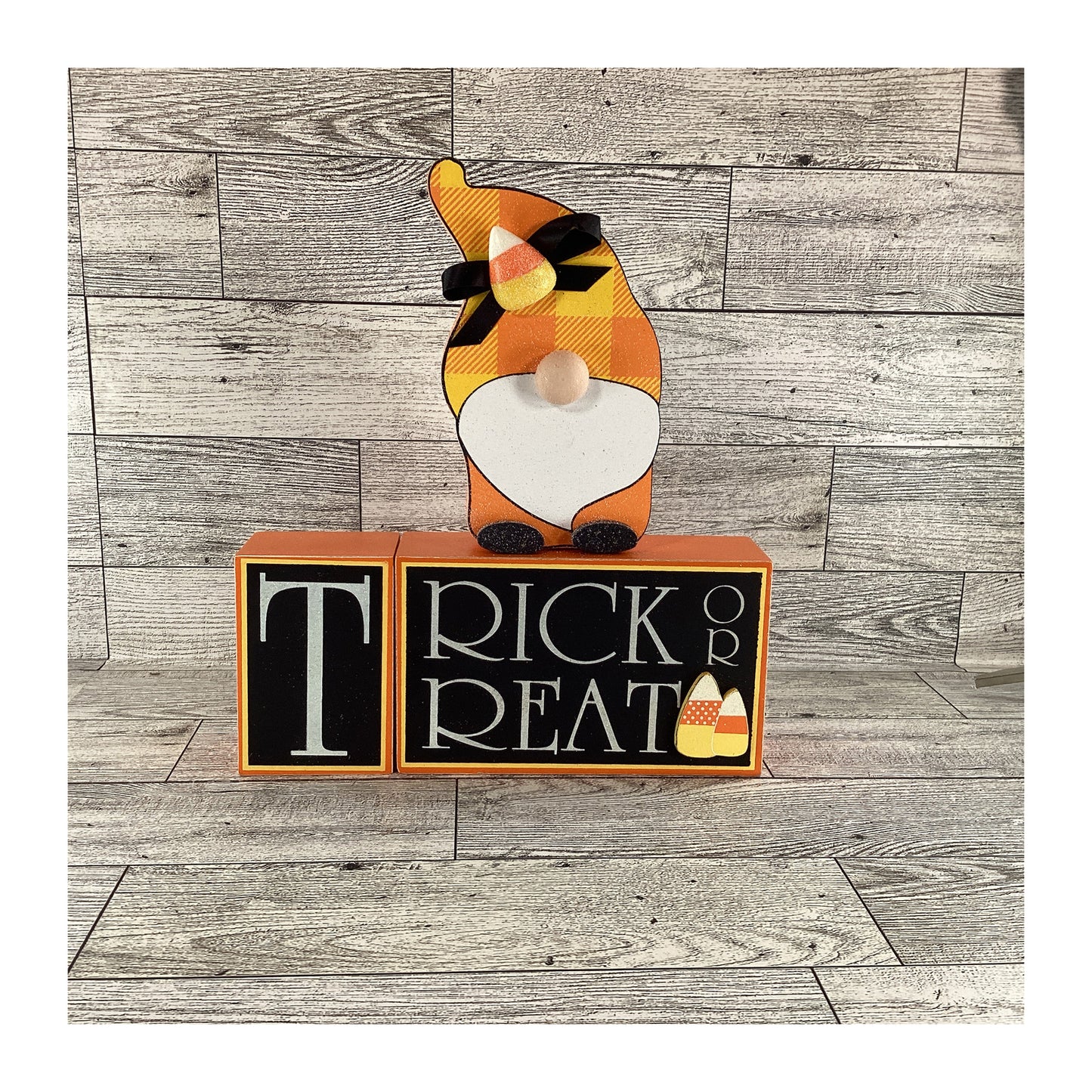 AGD Halloween Decor - Candy Corn Gnome Trick Treat Sign 3pc Set