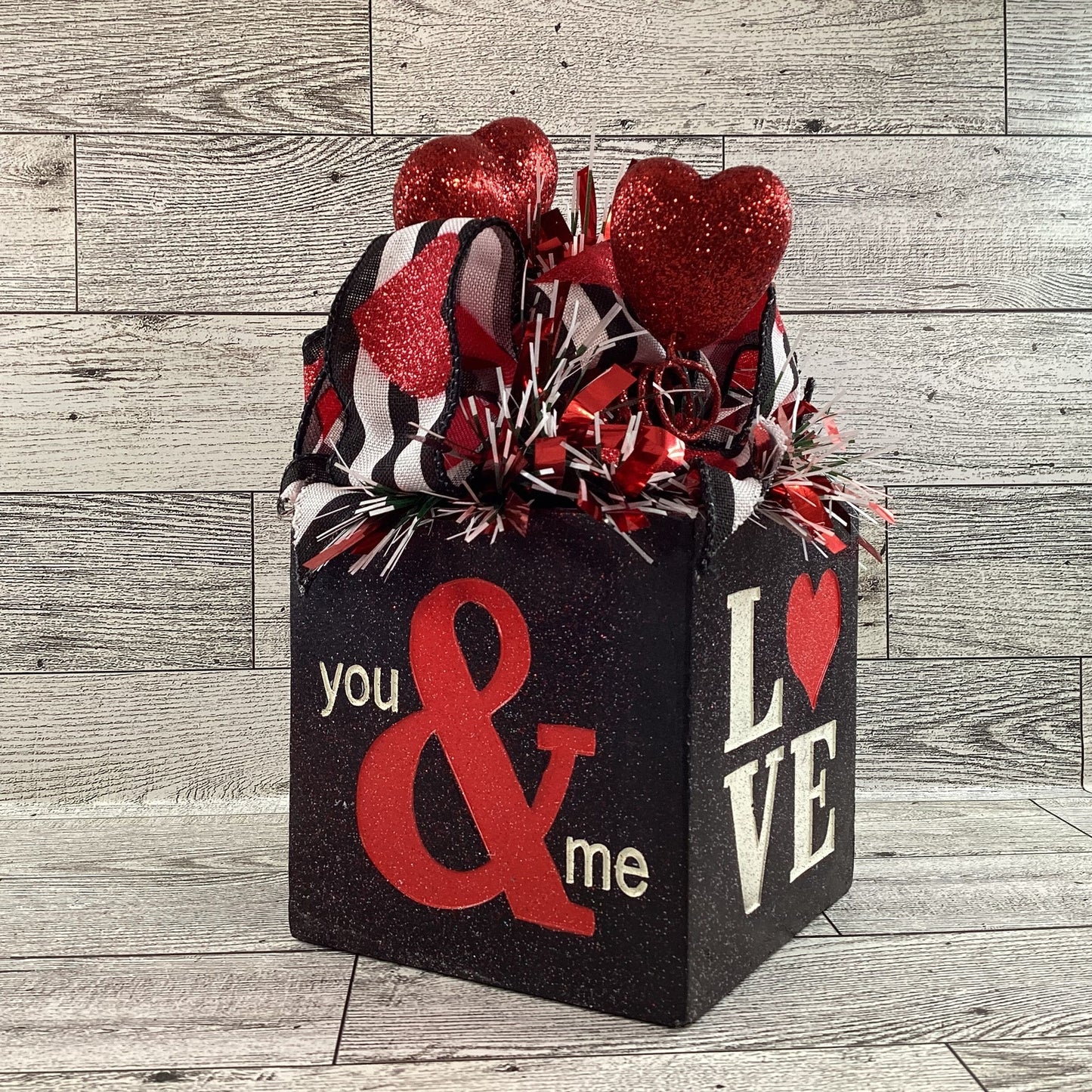 AGD Valentines Decor - Resin Debossed Cube Block Love XOXO Tabletop Display