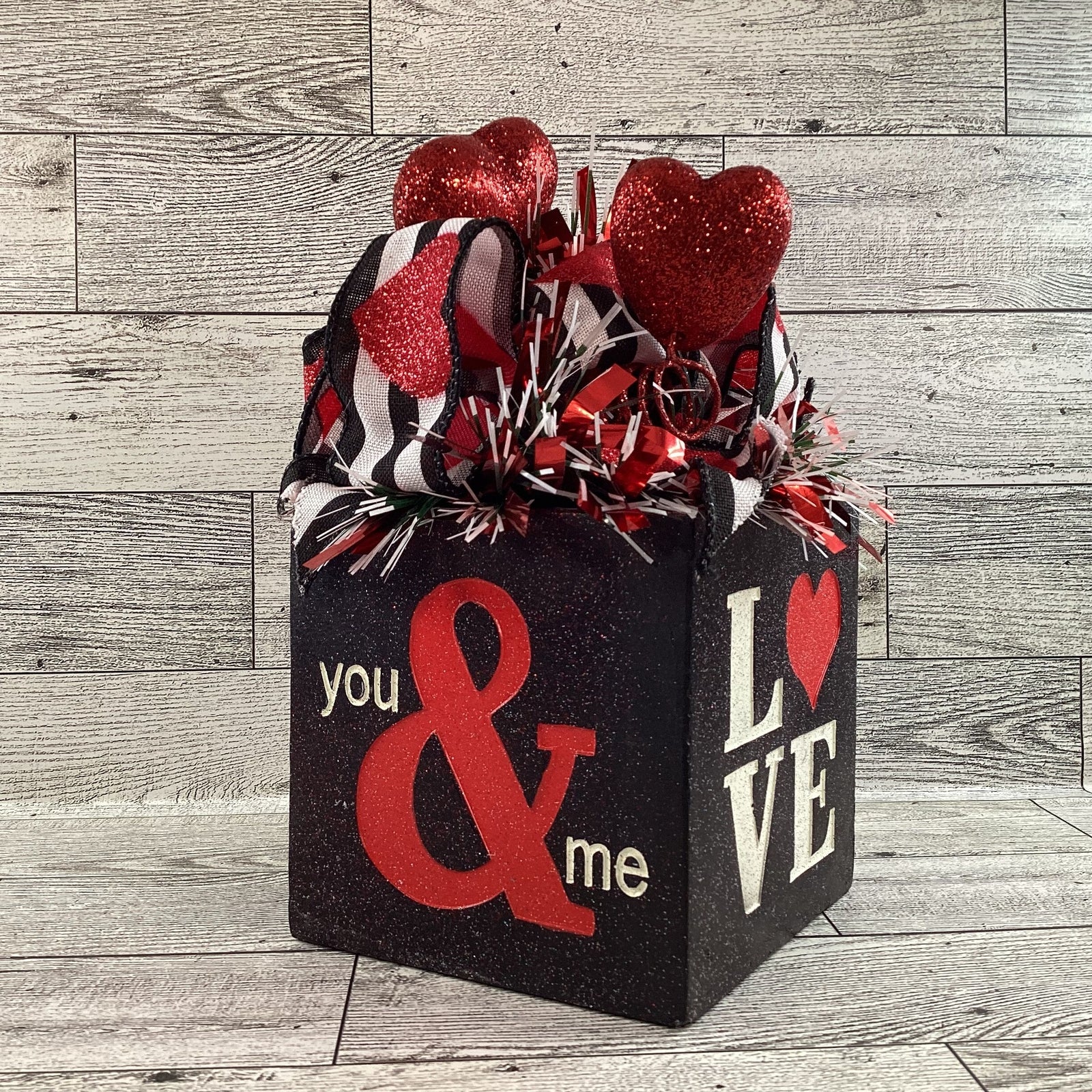 AGD Valentines Decor - Resin Debossed Cube Block Love XOXO Tabletop Display
