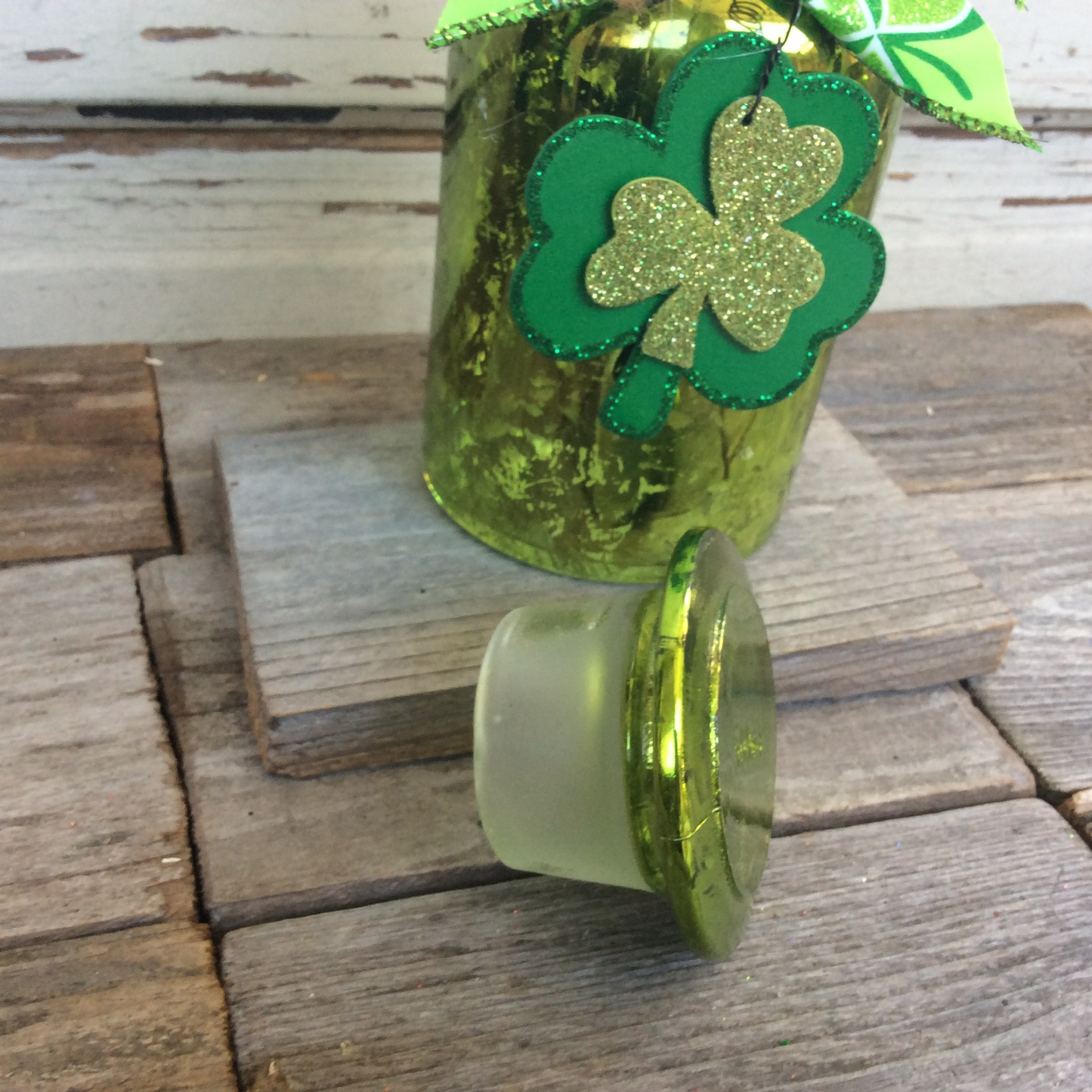 AGD Saint Patrick's Decor – Shamrock Green Mercury Glass Display