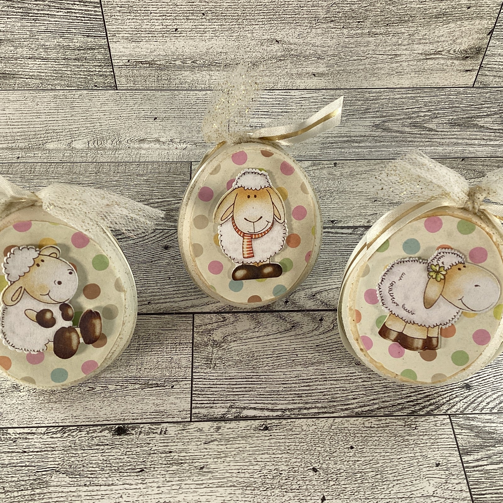 AGD  Easter Decor - Cute Lambs Sheep Ceramic Eggs Tier Tray 3pc Set