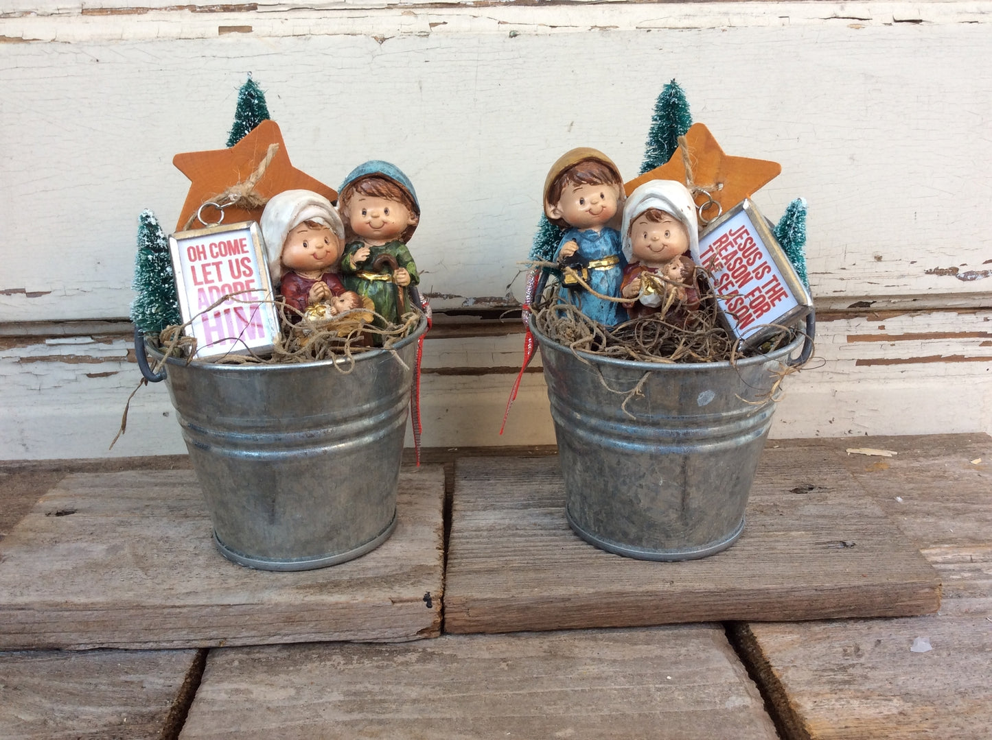 AGD Christmas Decor – Prim Adore Him Nativity Tin Pail Display