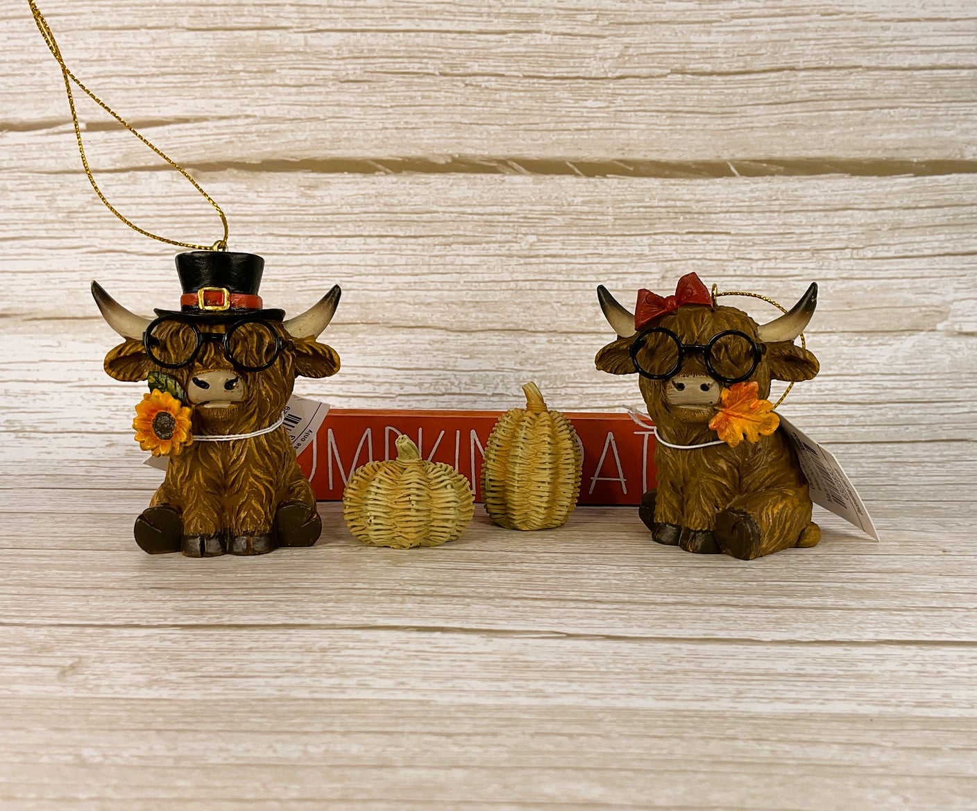 HL Fall Decor - Small Highland Cow Couple Figurines Tier Tray Set