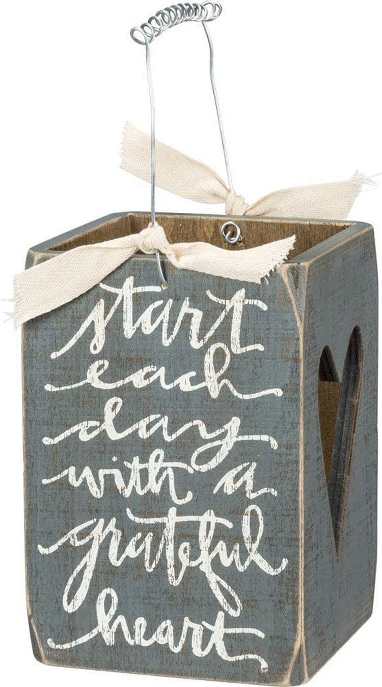 PBK Home Decor - Prim Farmhouse Grateful Heart Candle Box