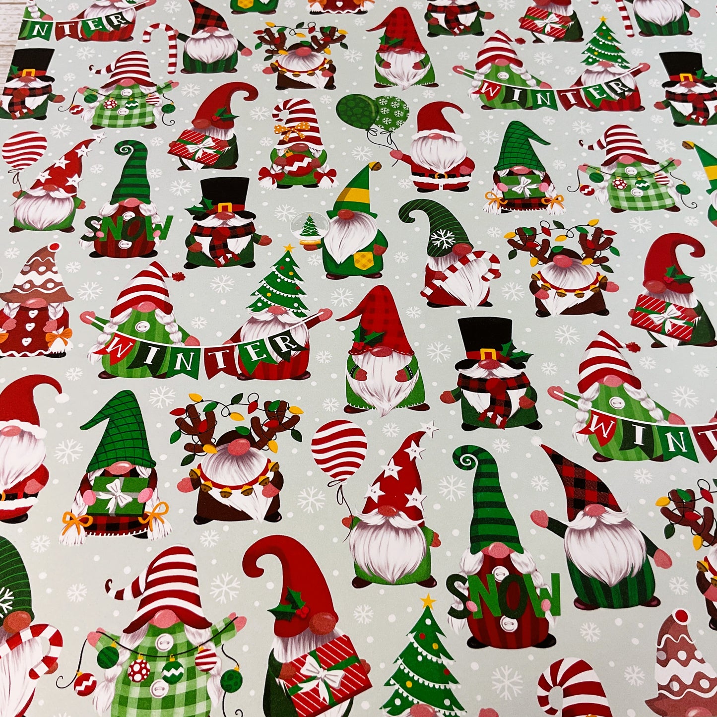 Hobby Lobby Scrapbook Paper – Seasonal Gnome 12 x12-inch 18pc Set