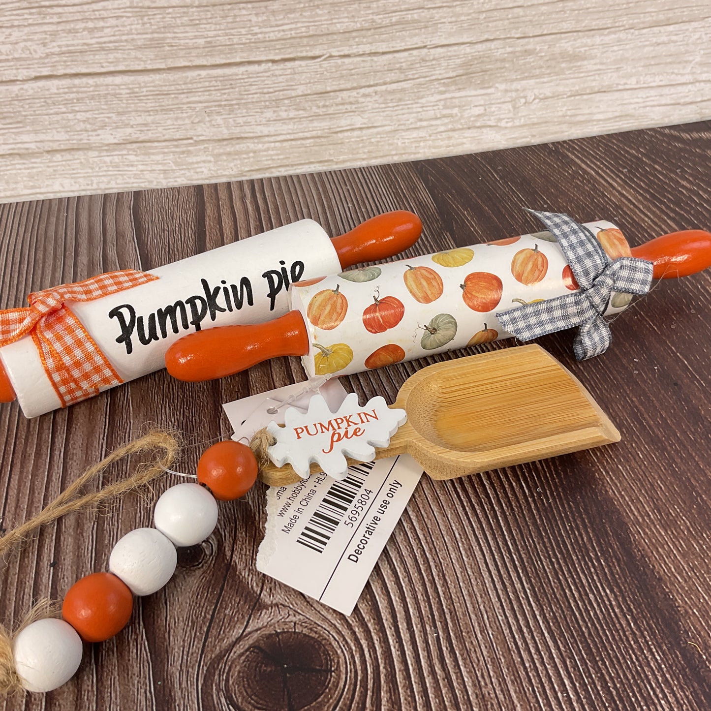 HL Fall Decor - Wood Rolling Pins and Wood Spoon Pumpkin Pie Garland