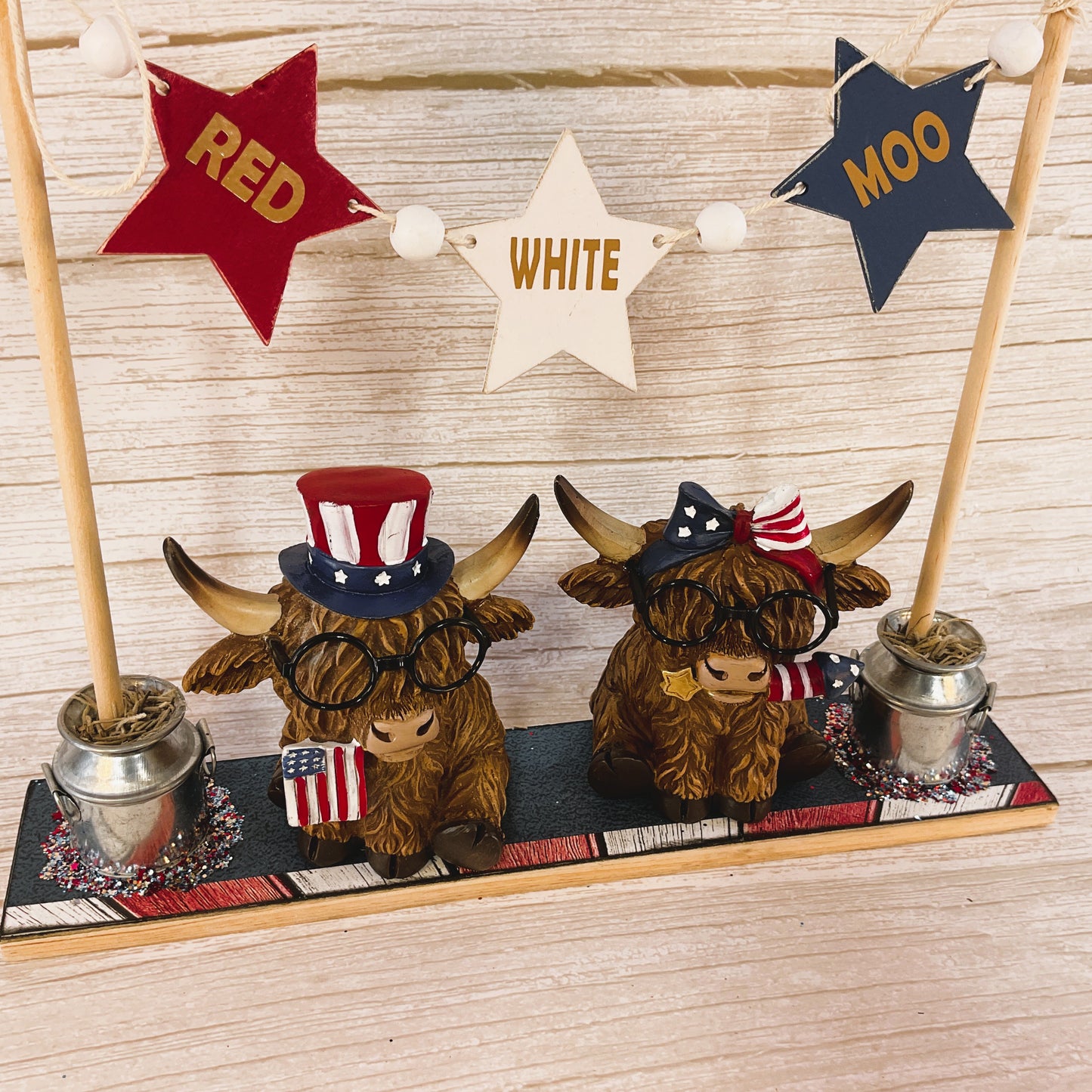 AGSD Patriotic Decor - Red White Moo July 4th Cow Banner Stand